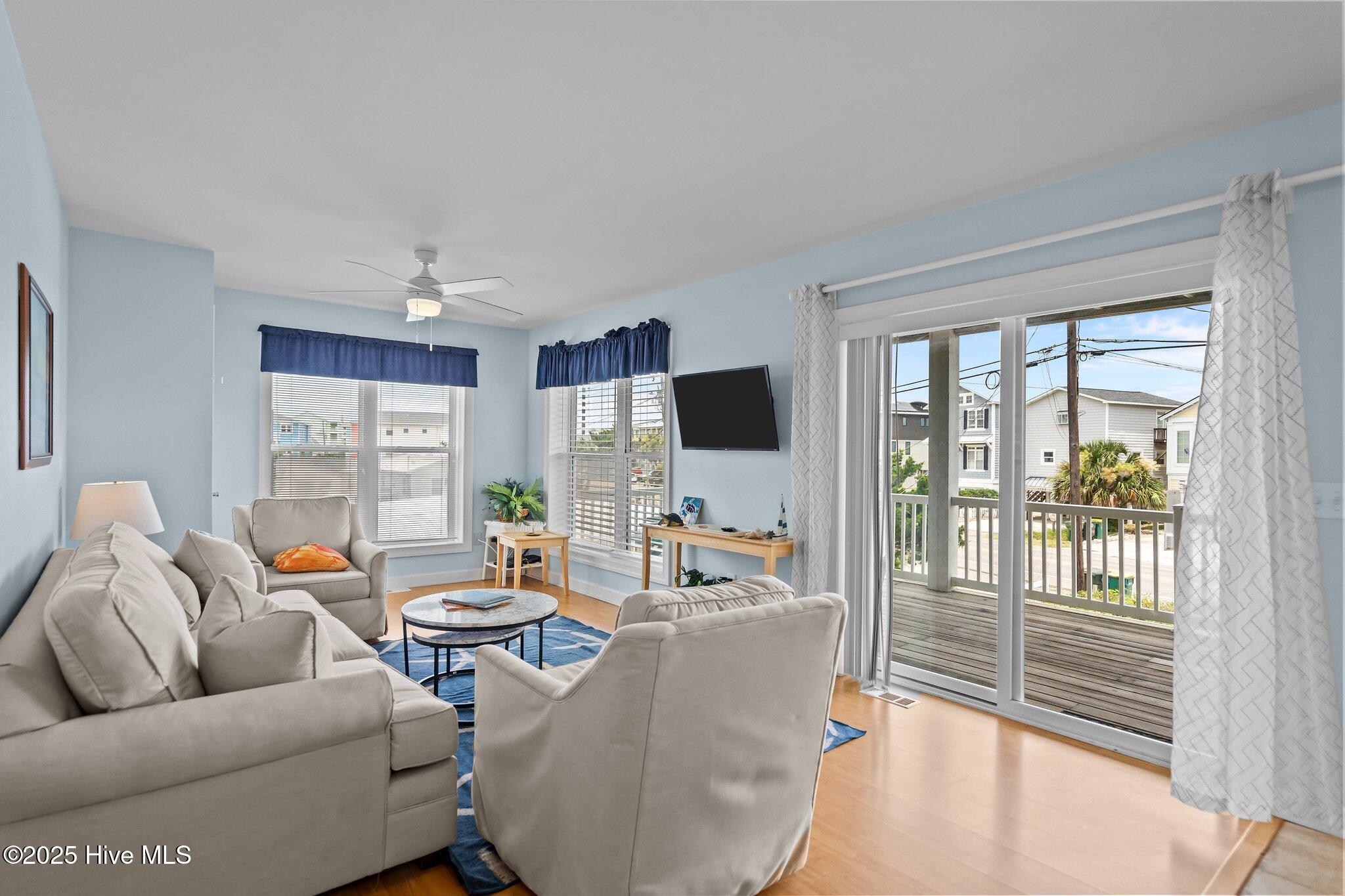 100517725 | Photo 48