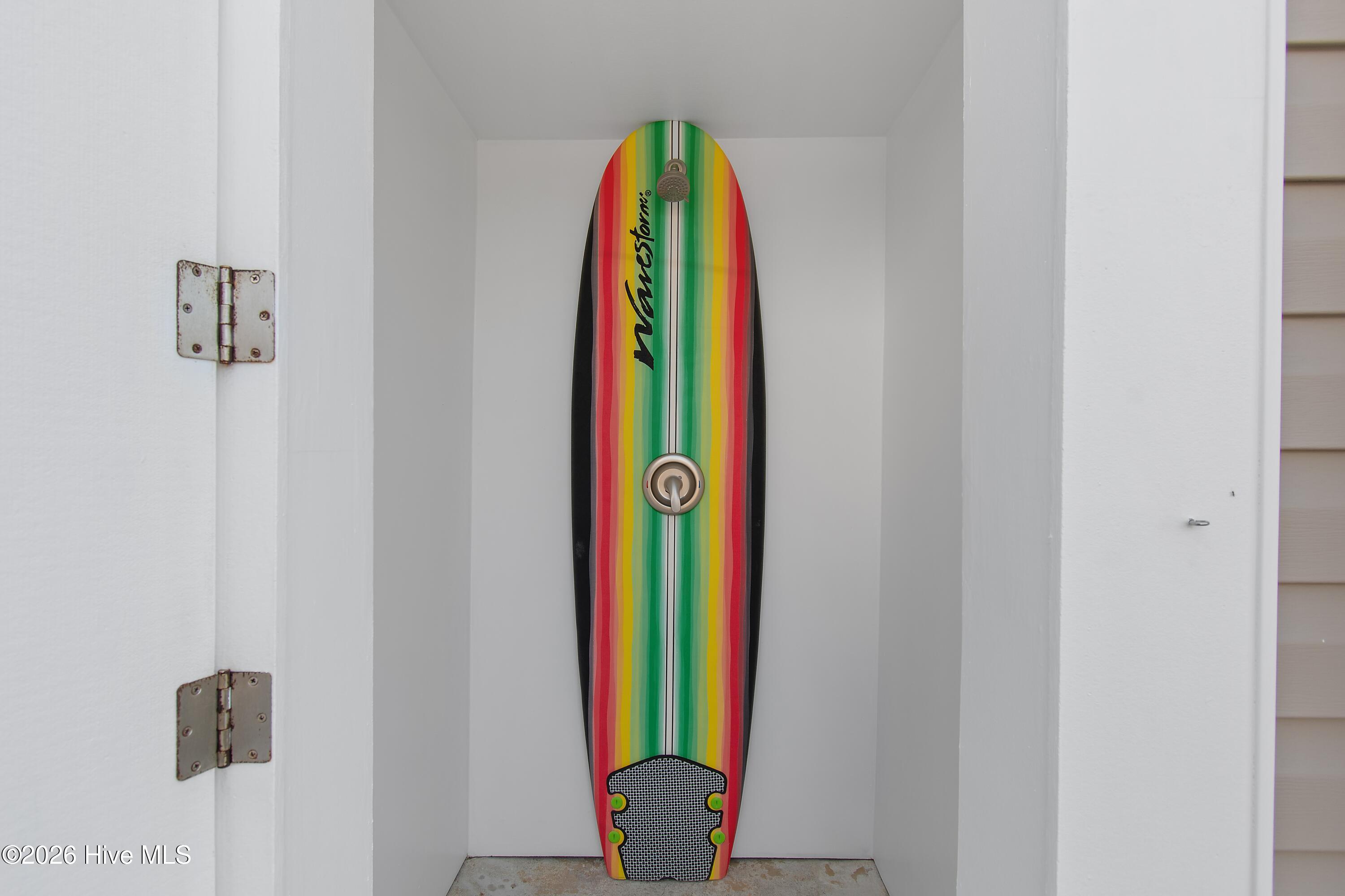 100567968 | Photo 13