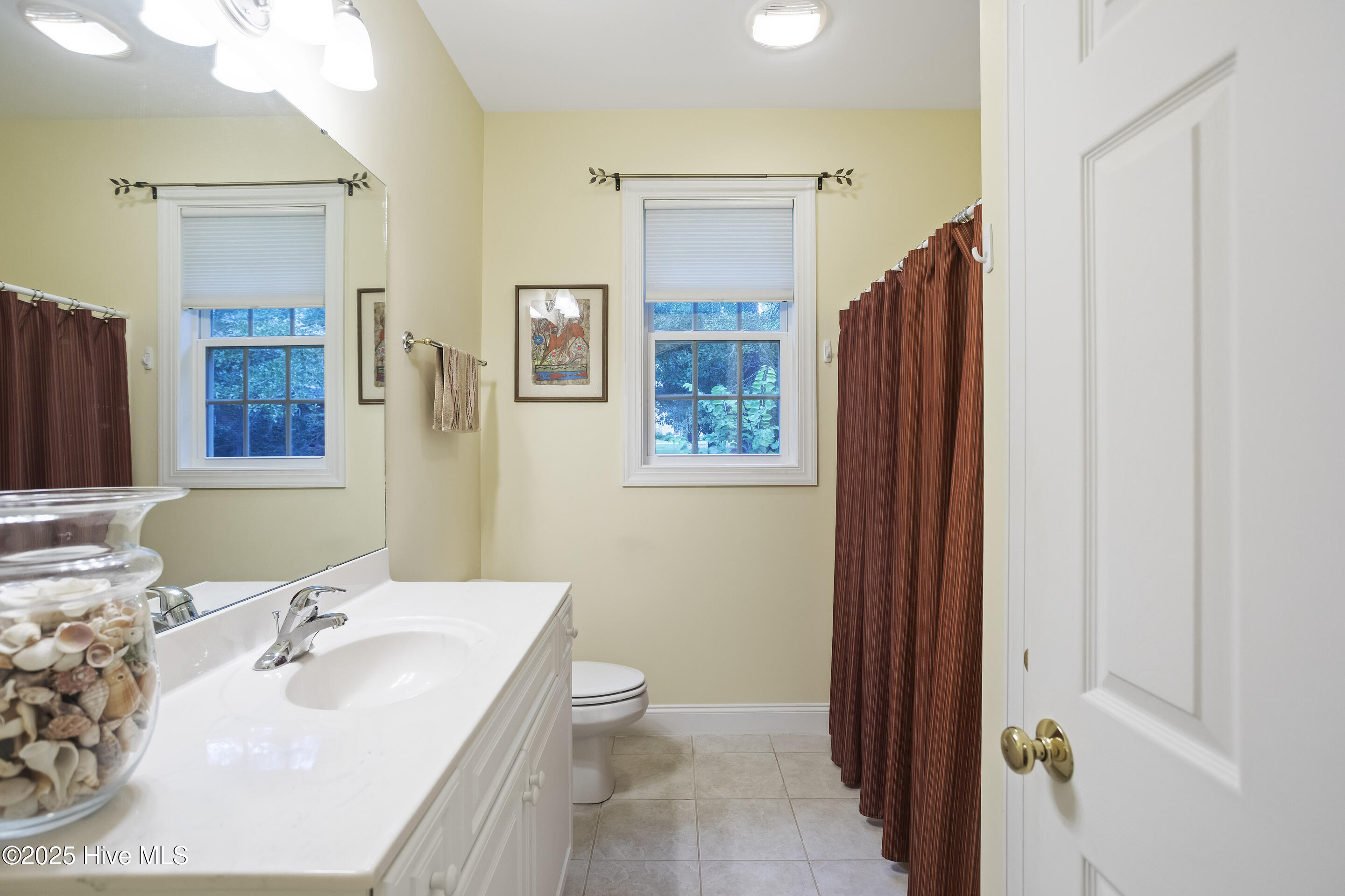 100528316 | Photo 40