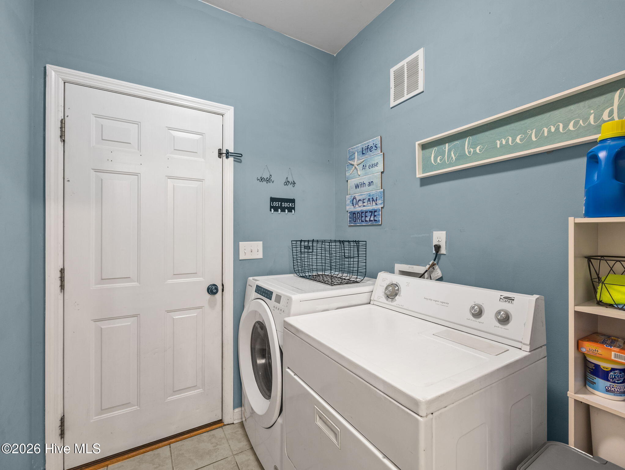 100562601 | Photo 16