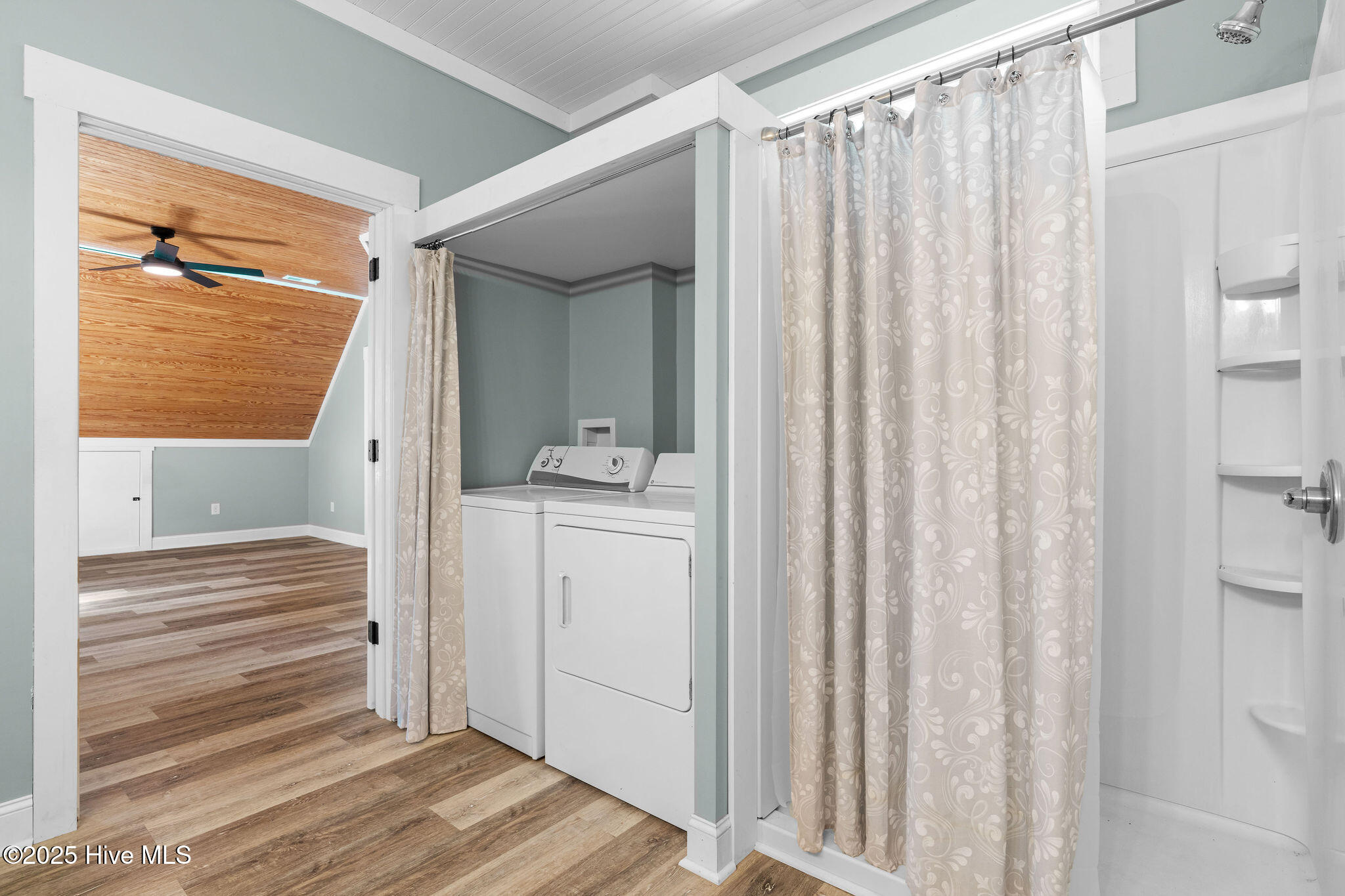 100526729 | Photo 67