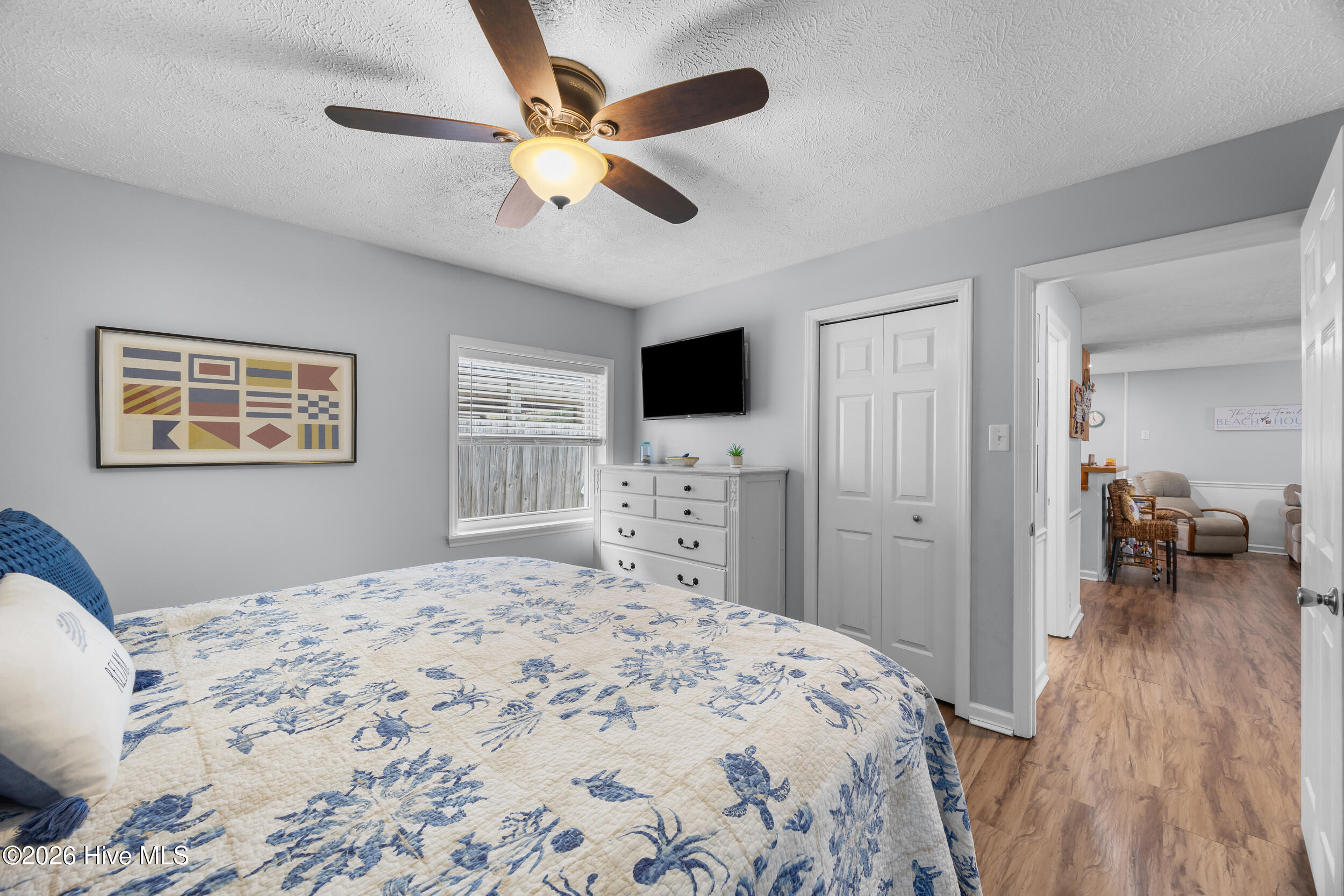 100554331 | Photo 25