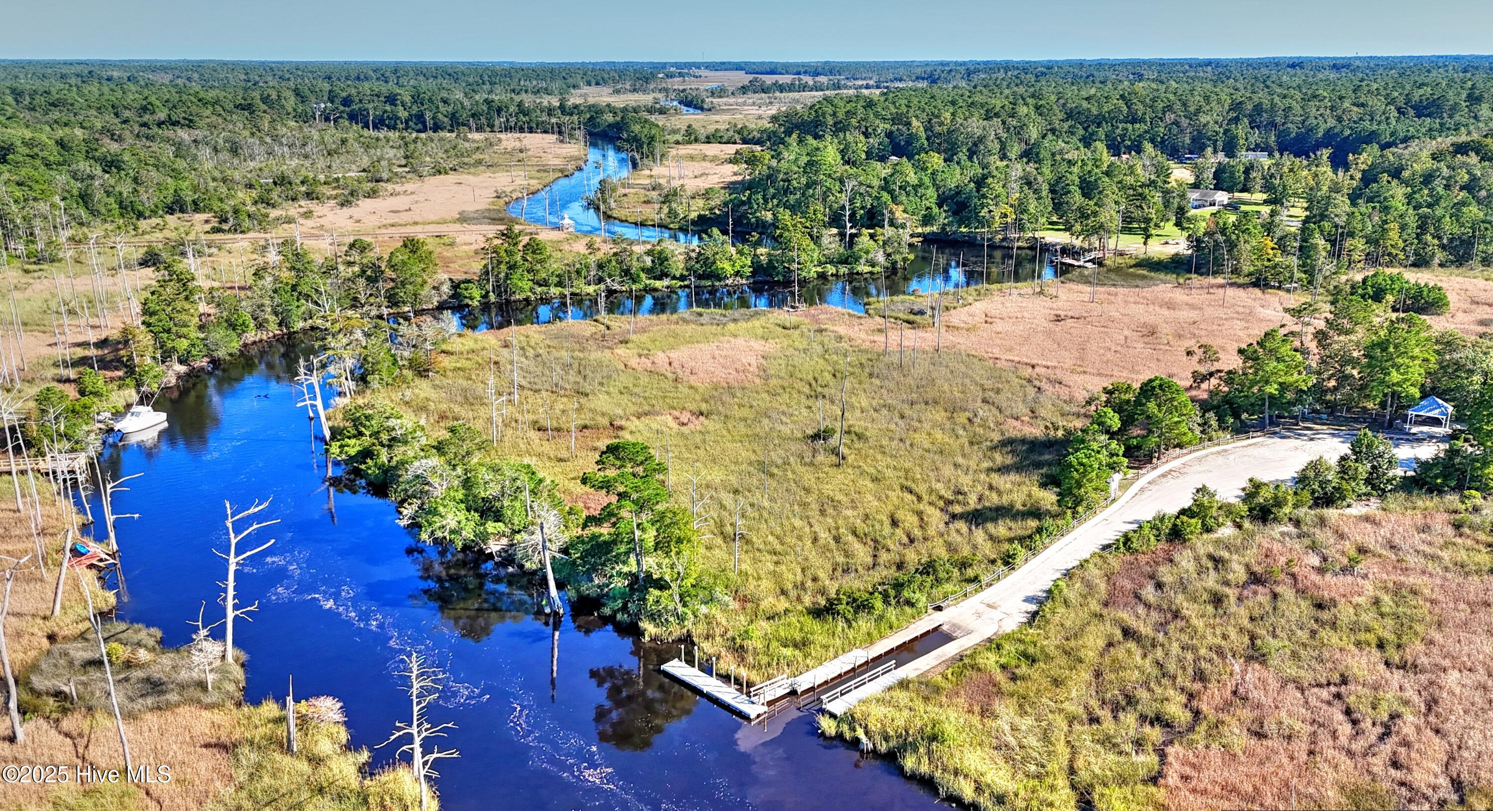 100529568 | Photo 51