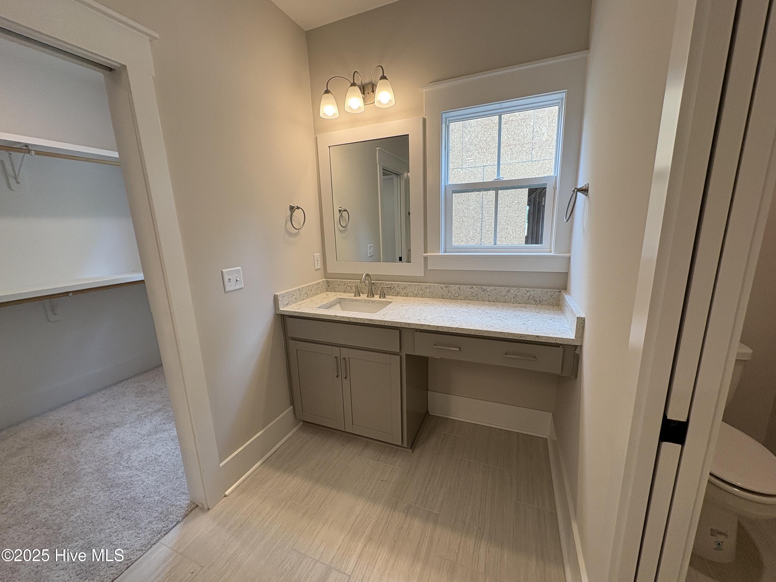 100503303 | Photo 29