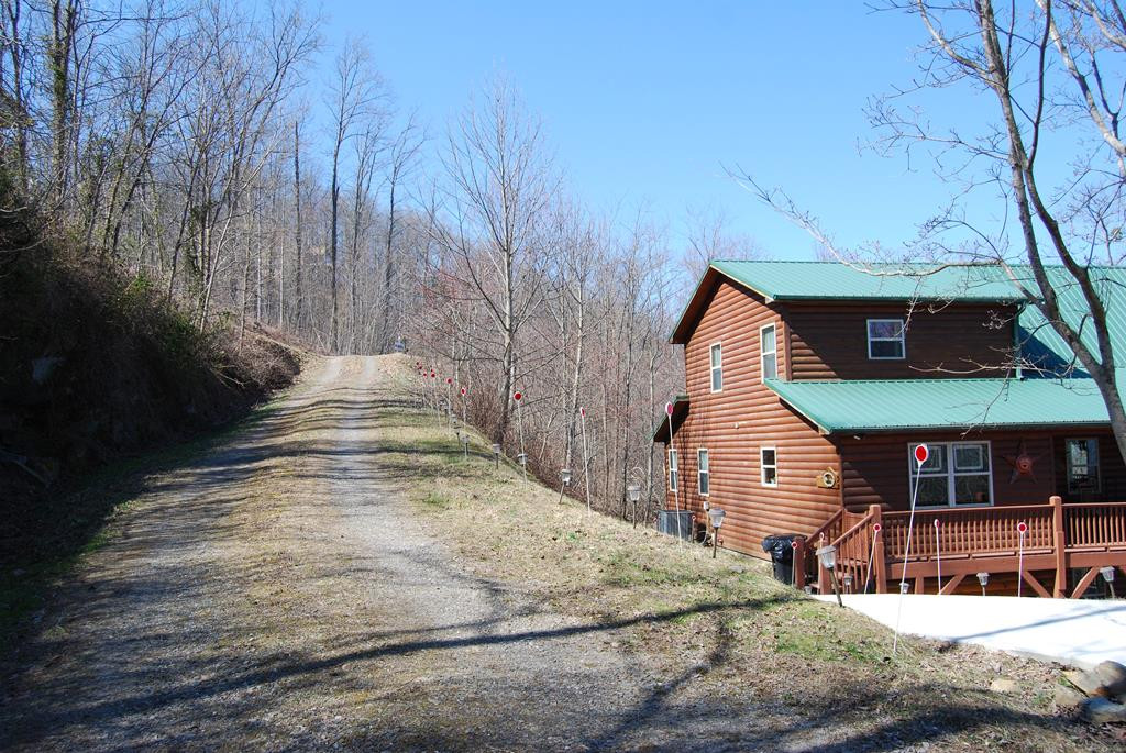 1013 Buck Ridge Drive, Murphy, NC 28906 Listing Photo  37