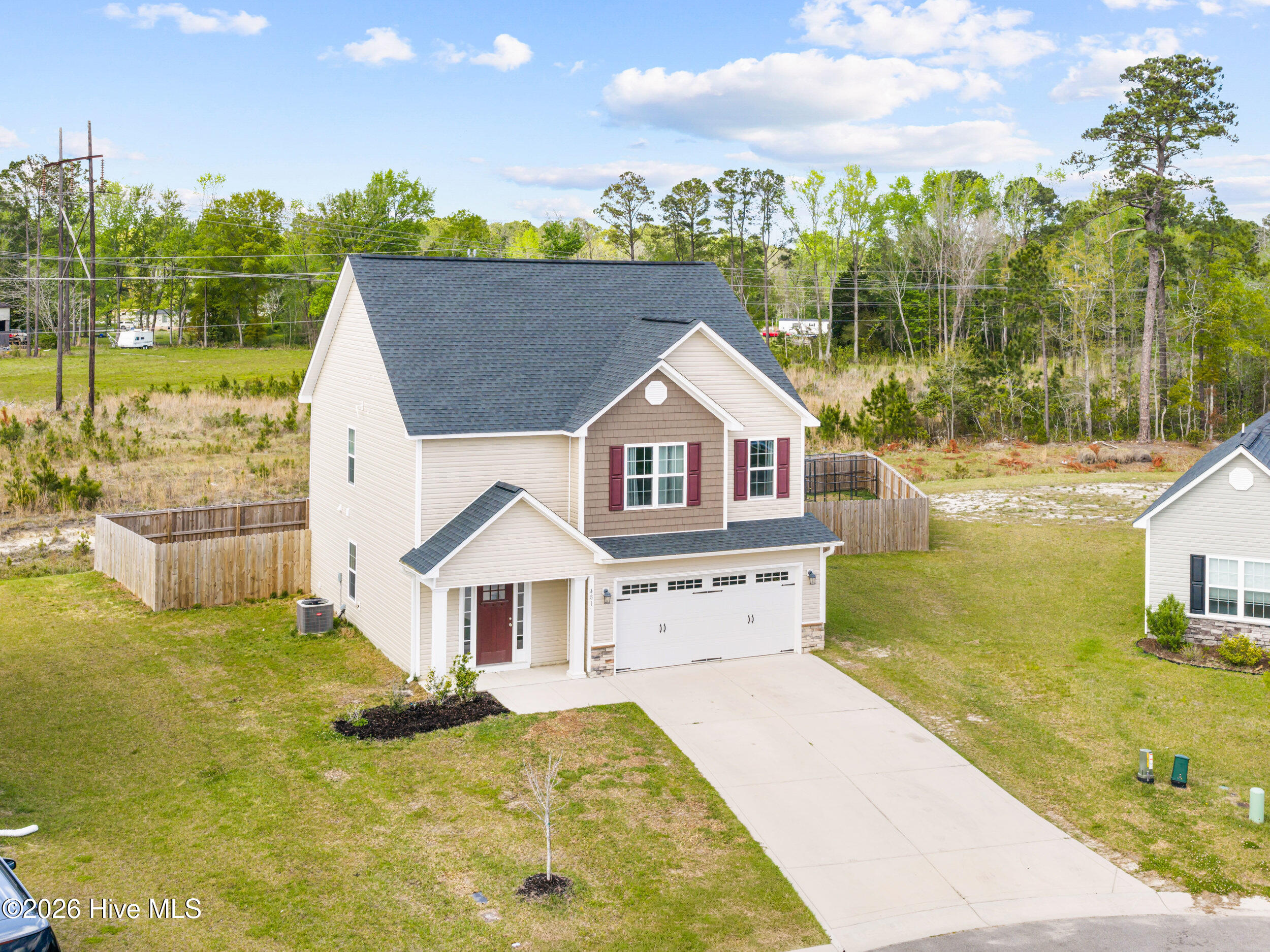 100567423 | Photo 48