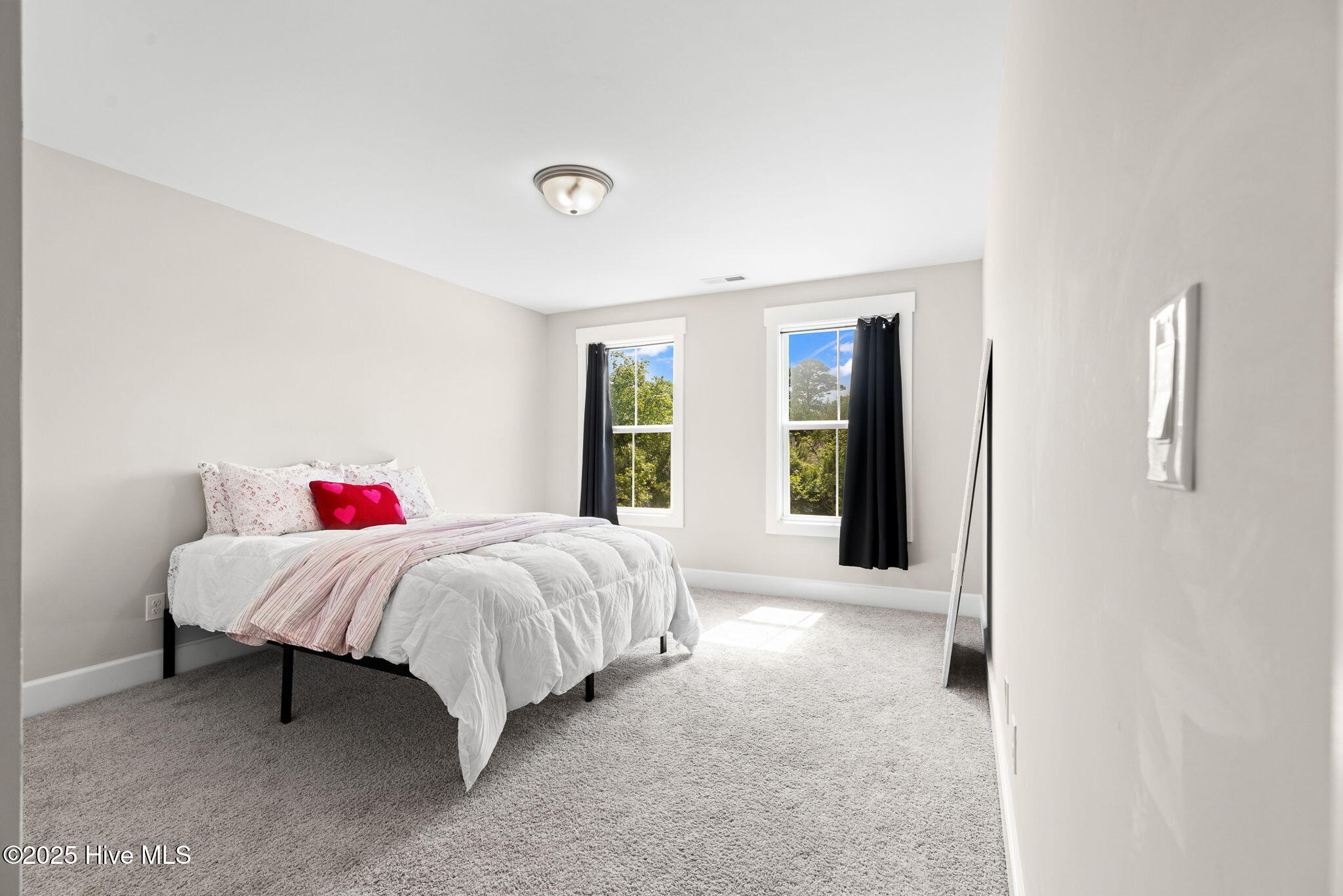 100547304 | Photo 39