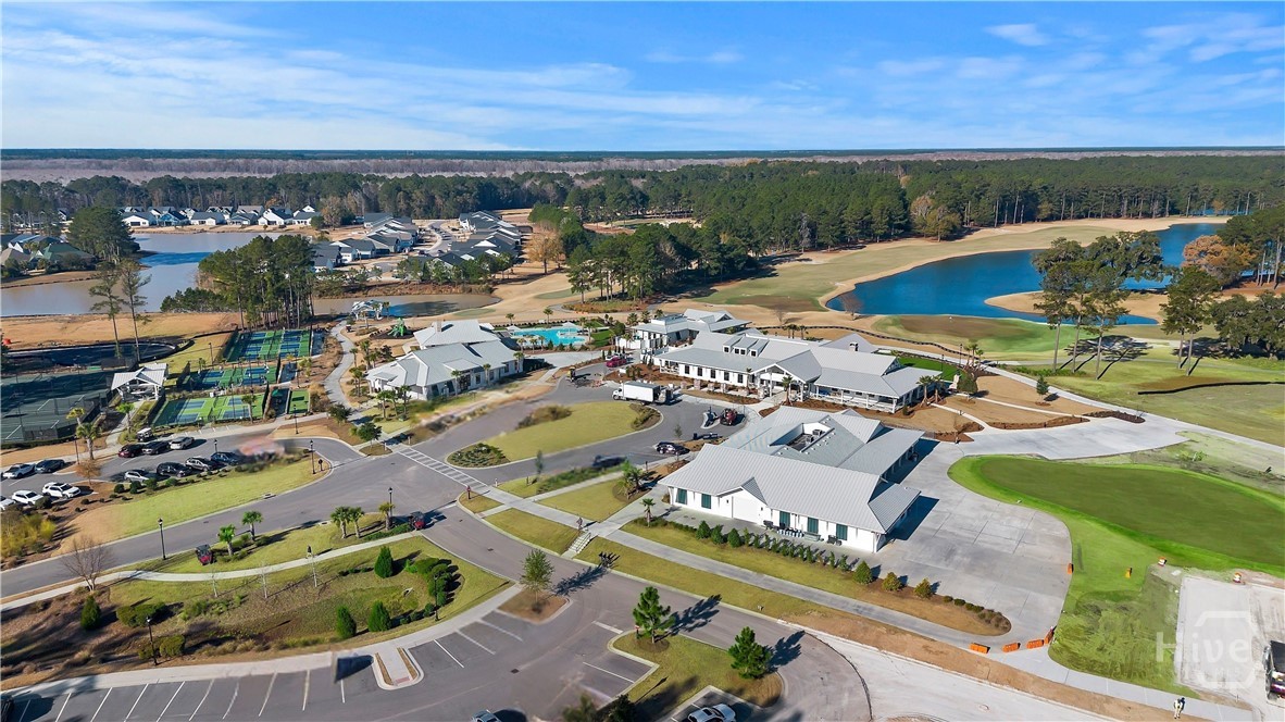 Amenities at Riverton Pointe include a Nicklaus Design golf course, clubhouse, pool, fitness center, tennis, and pickleball