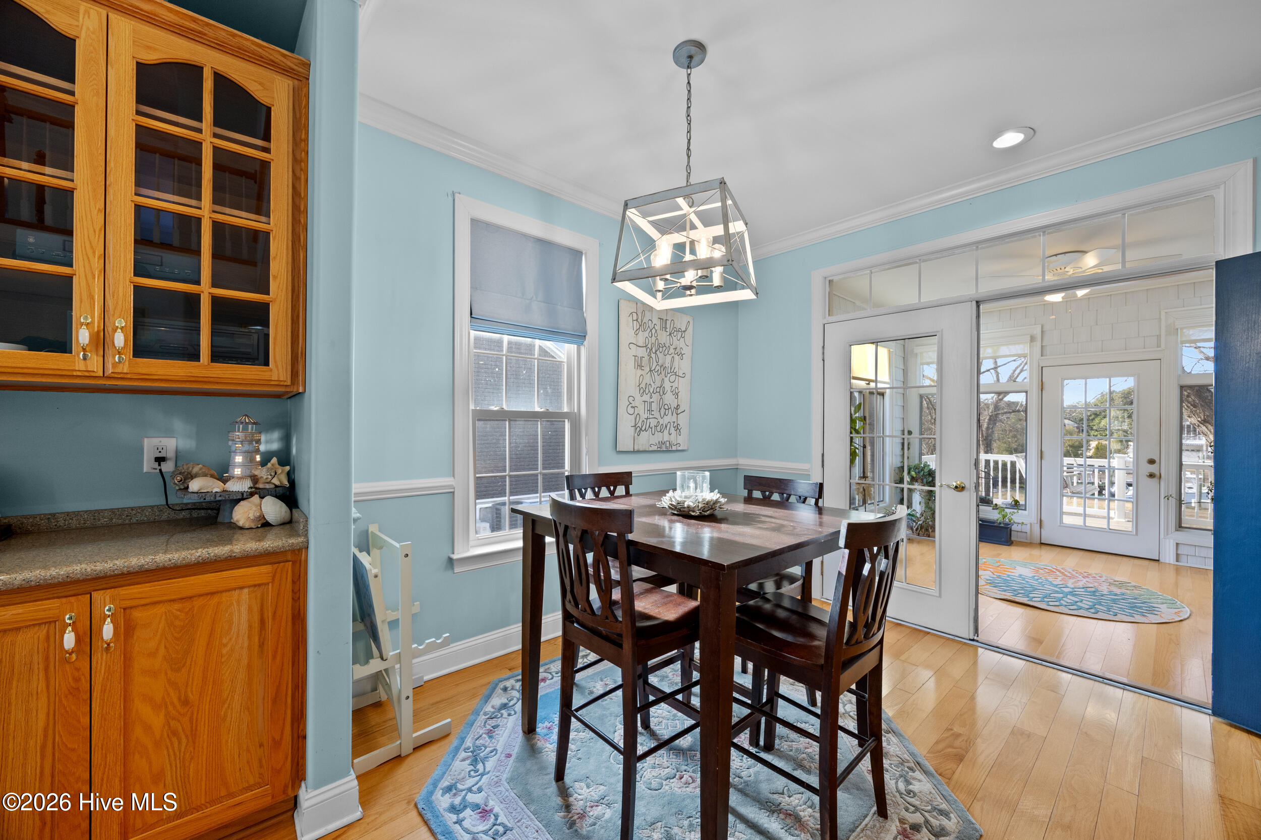 100548931 | Photo 13