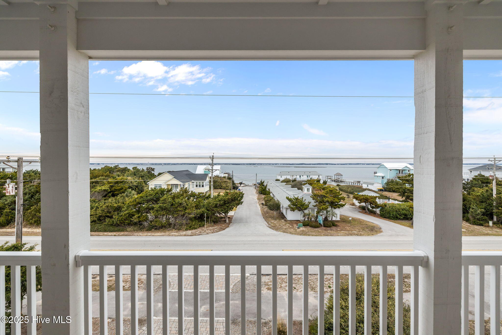 100544208 | Photo 38