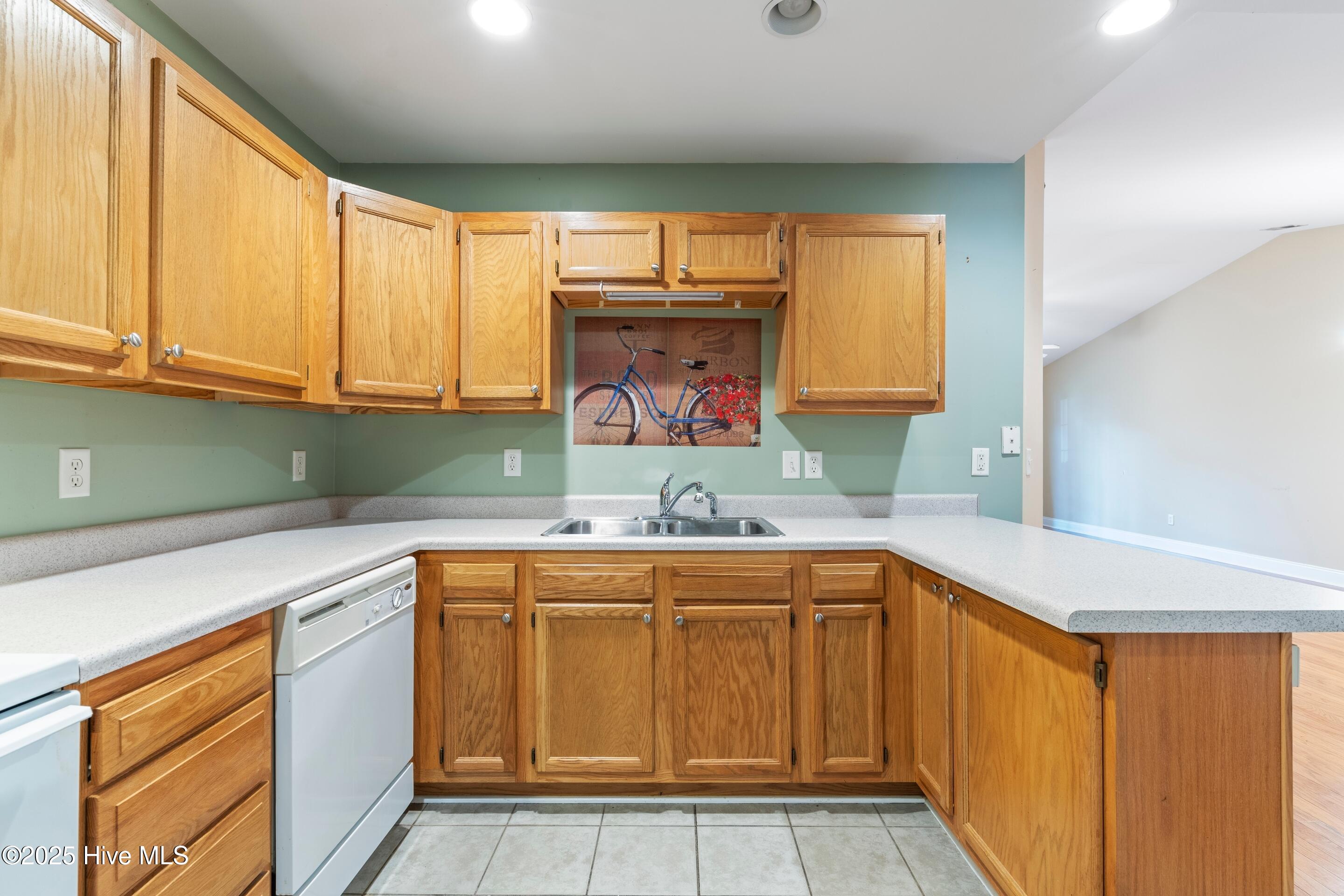 100522418 | Photo 17