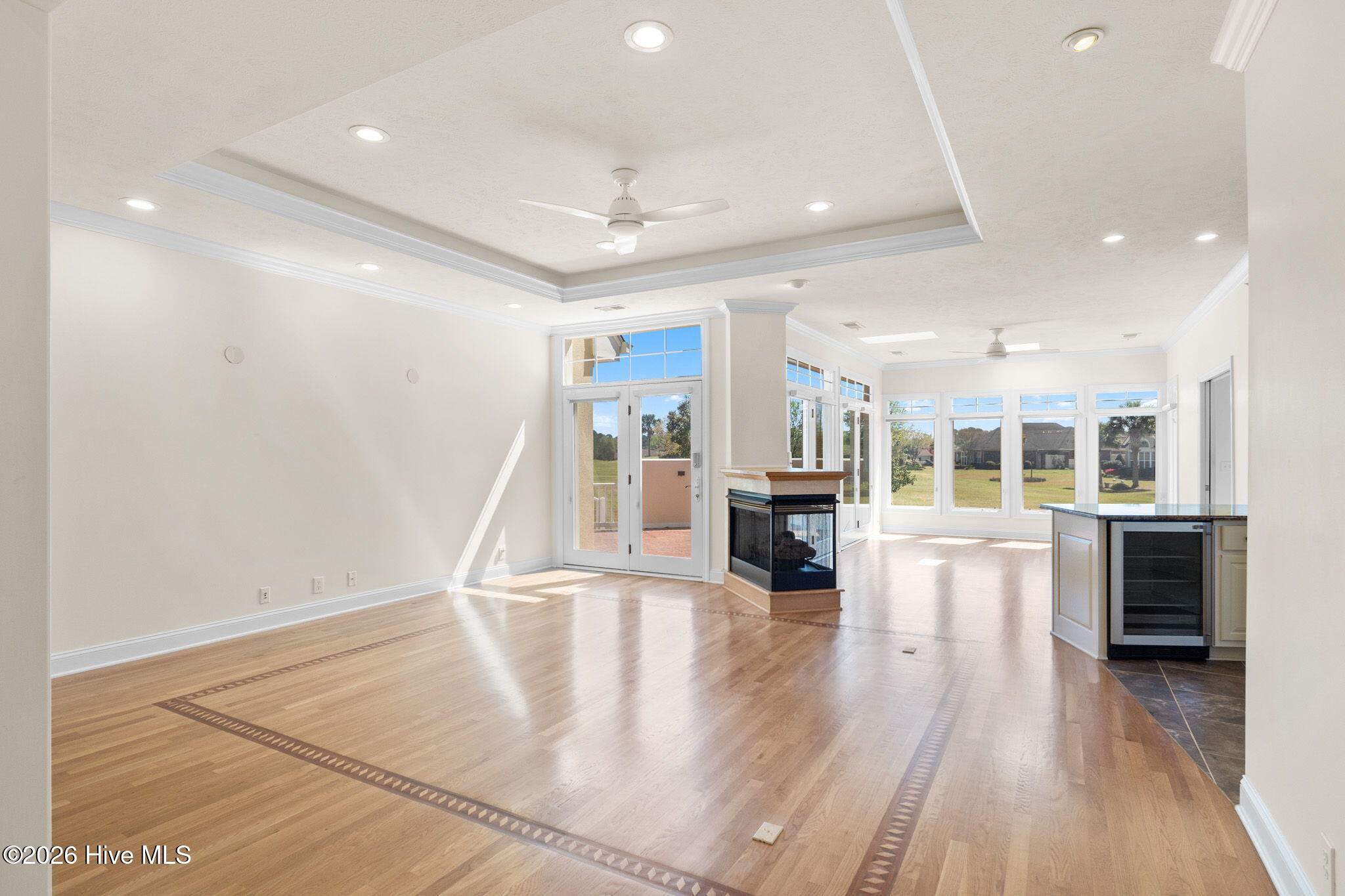 100564967 | Photo 14