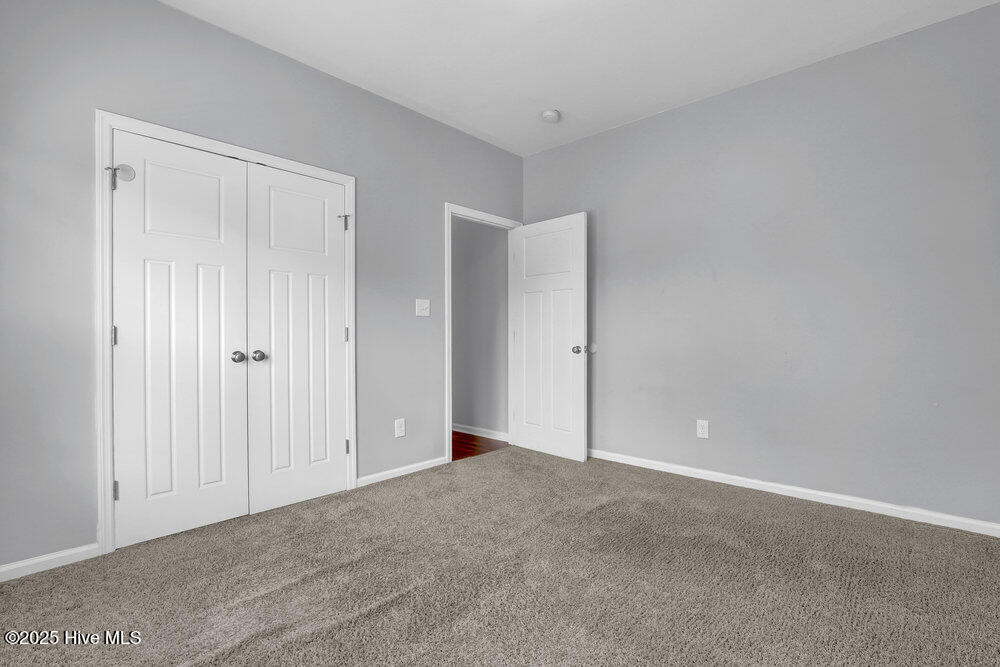 100549673 | Photo 21