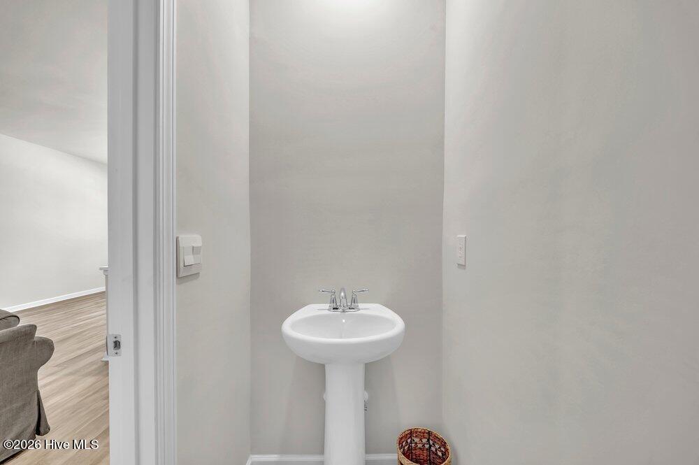 100552961 | Photo 12