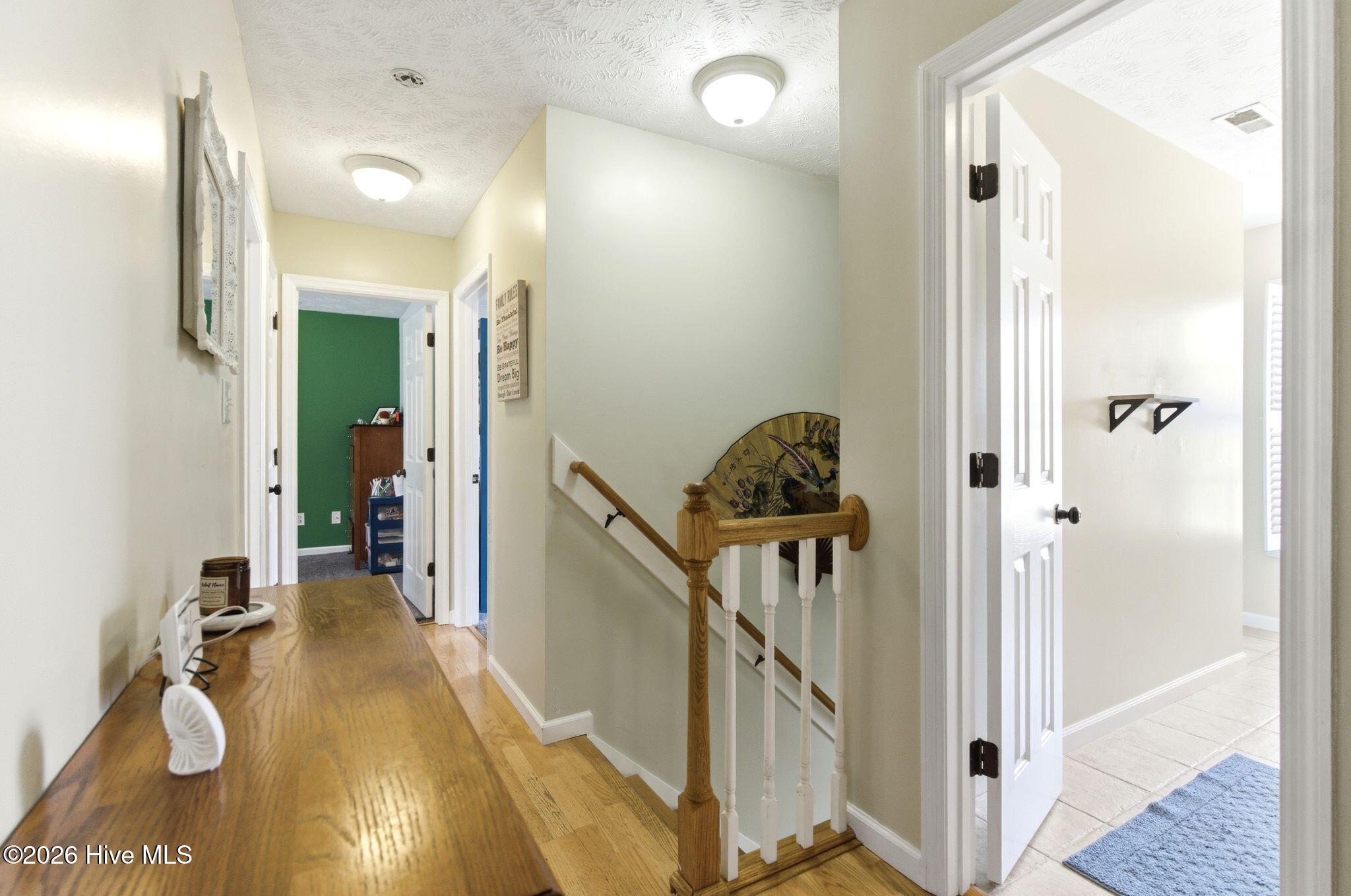 100561408 | Photo 48