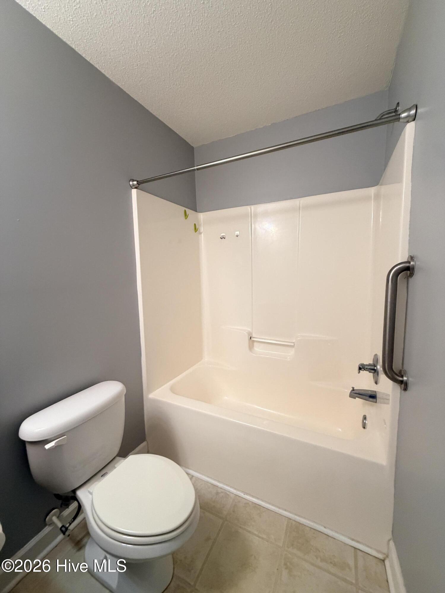 304 Burley Drive Unit 2,Hubert