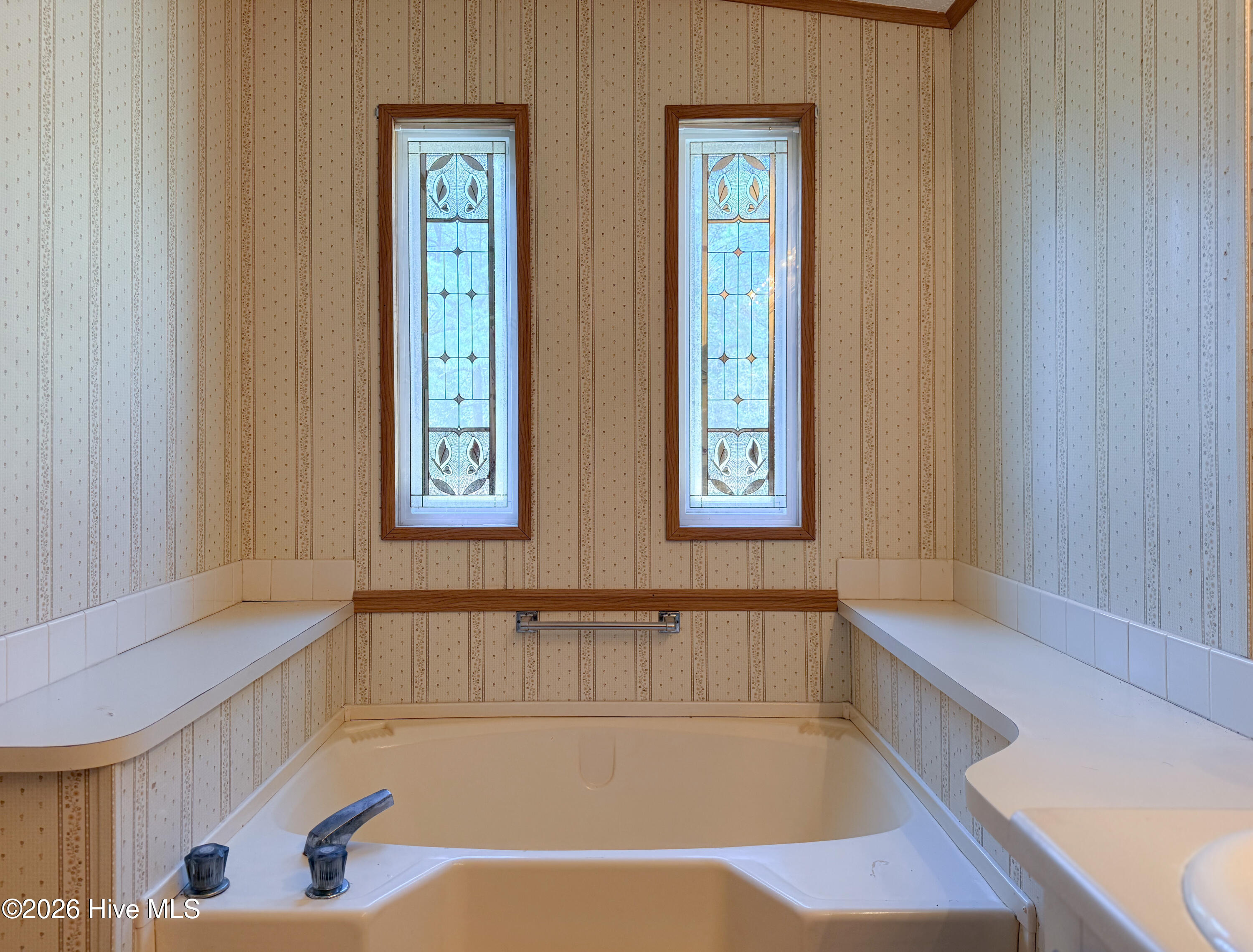 100563984 | Photo 37