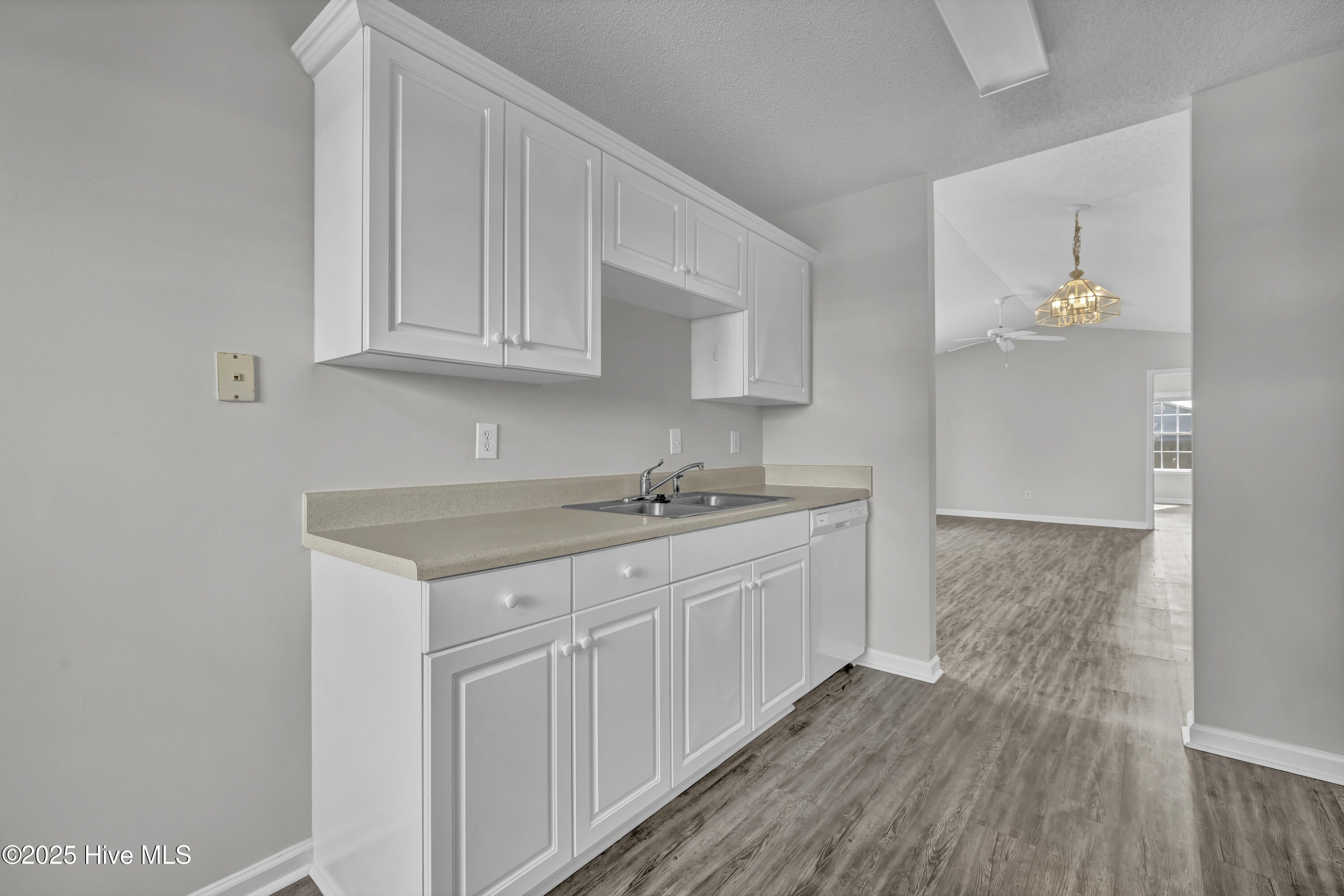 7220 Haskell Court, Wilmington, NC 28411 – photo 10: 010_6q7a6576_956