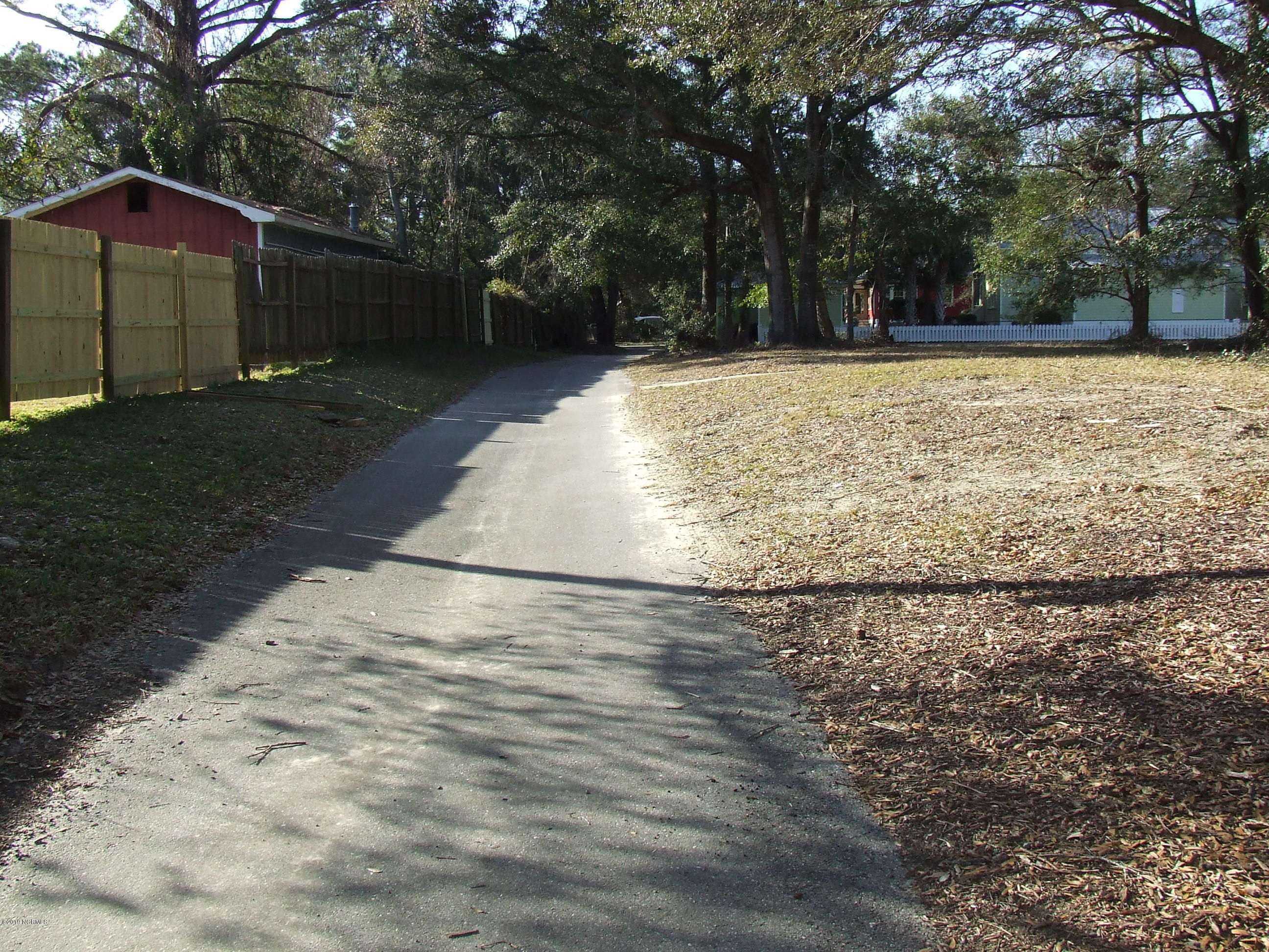 100414806 | Photo 12