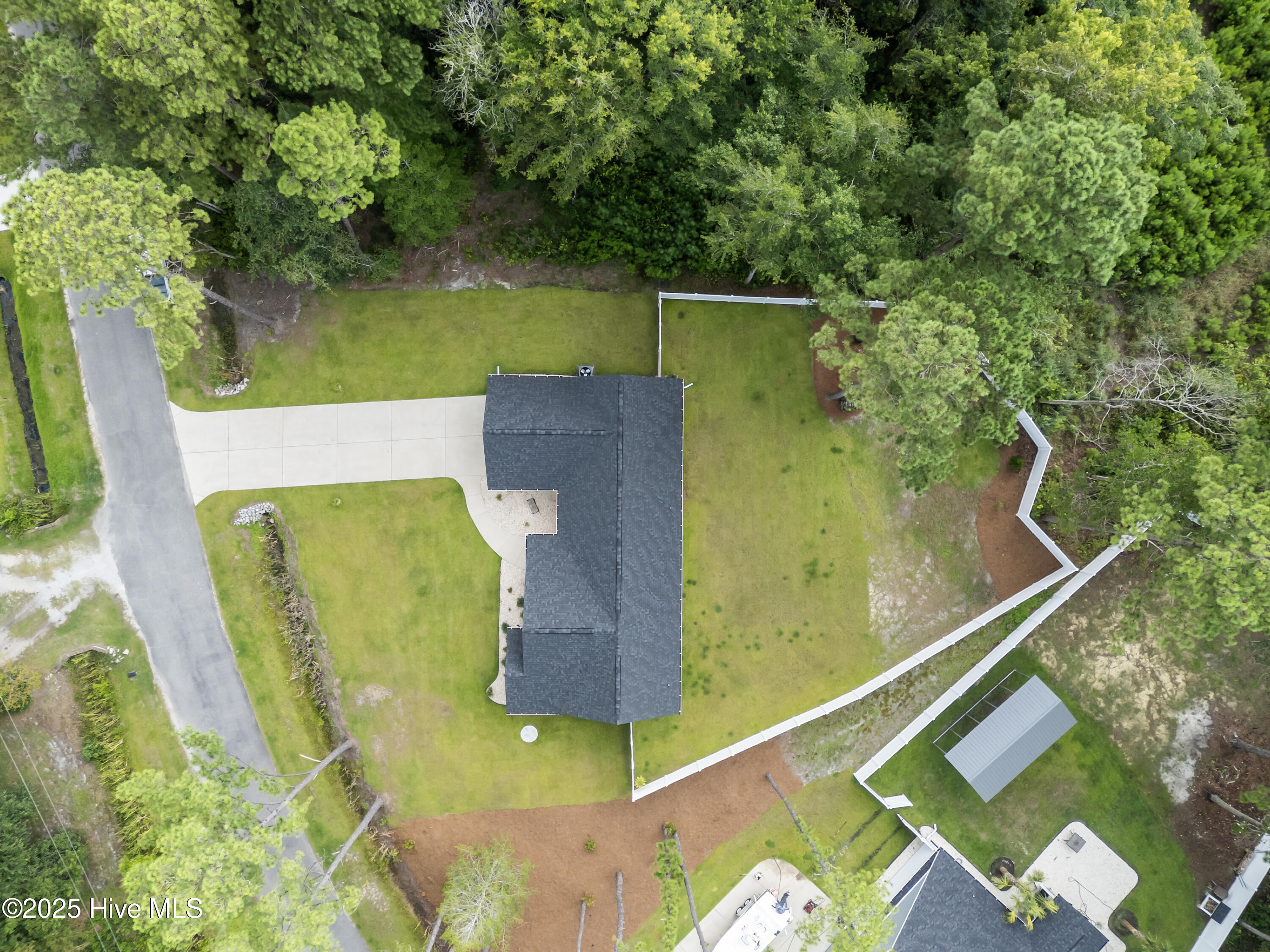 100522154 | Photo 10