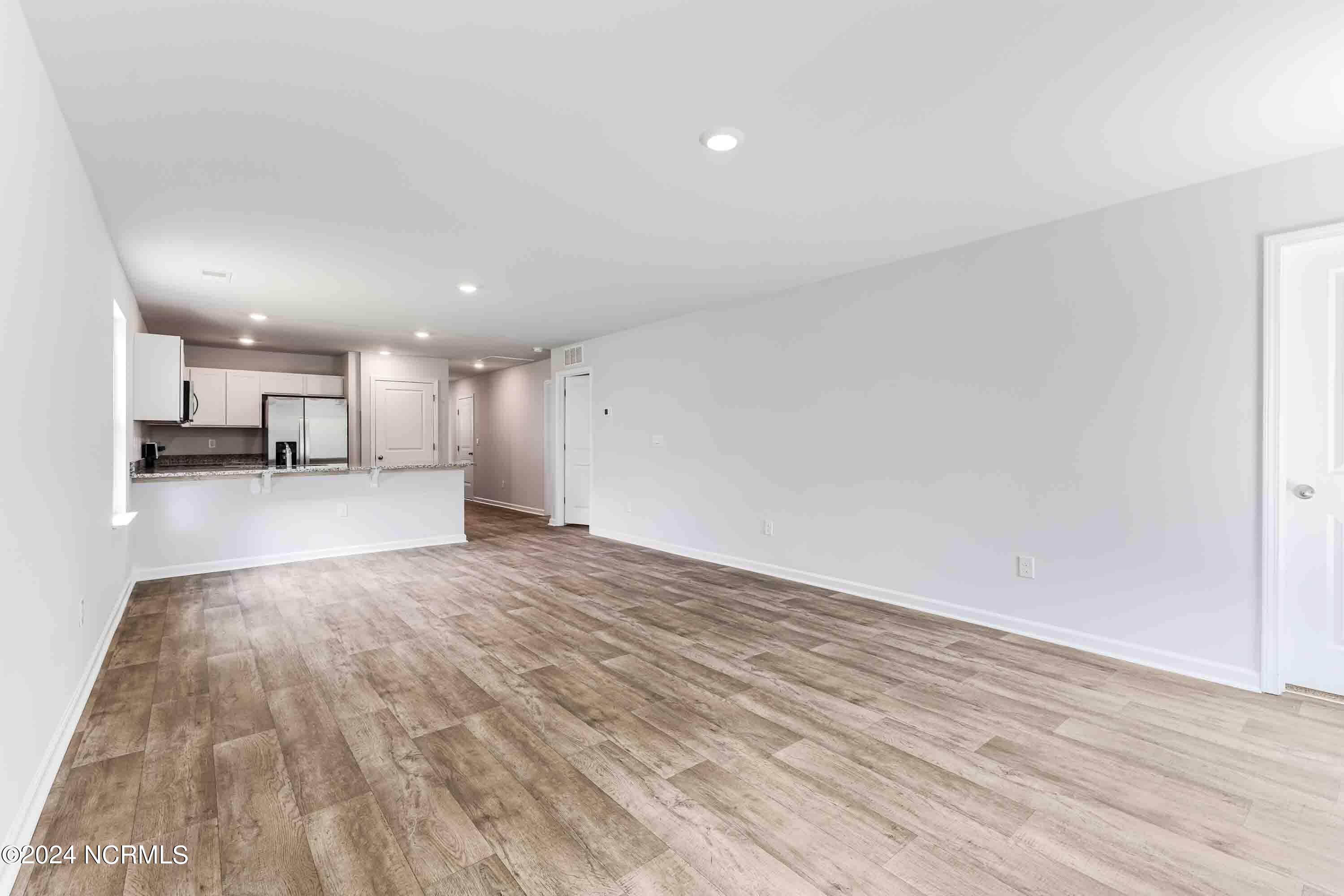 100533659 | Photo 19