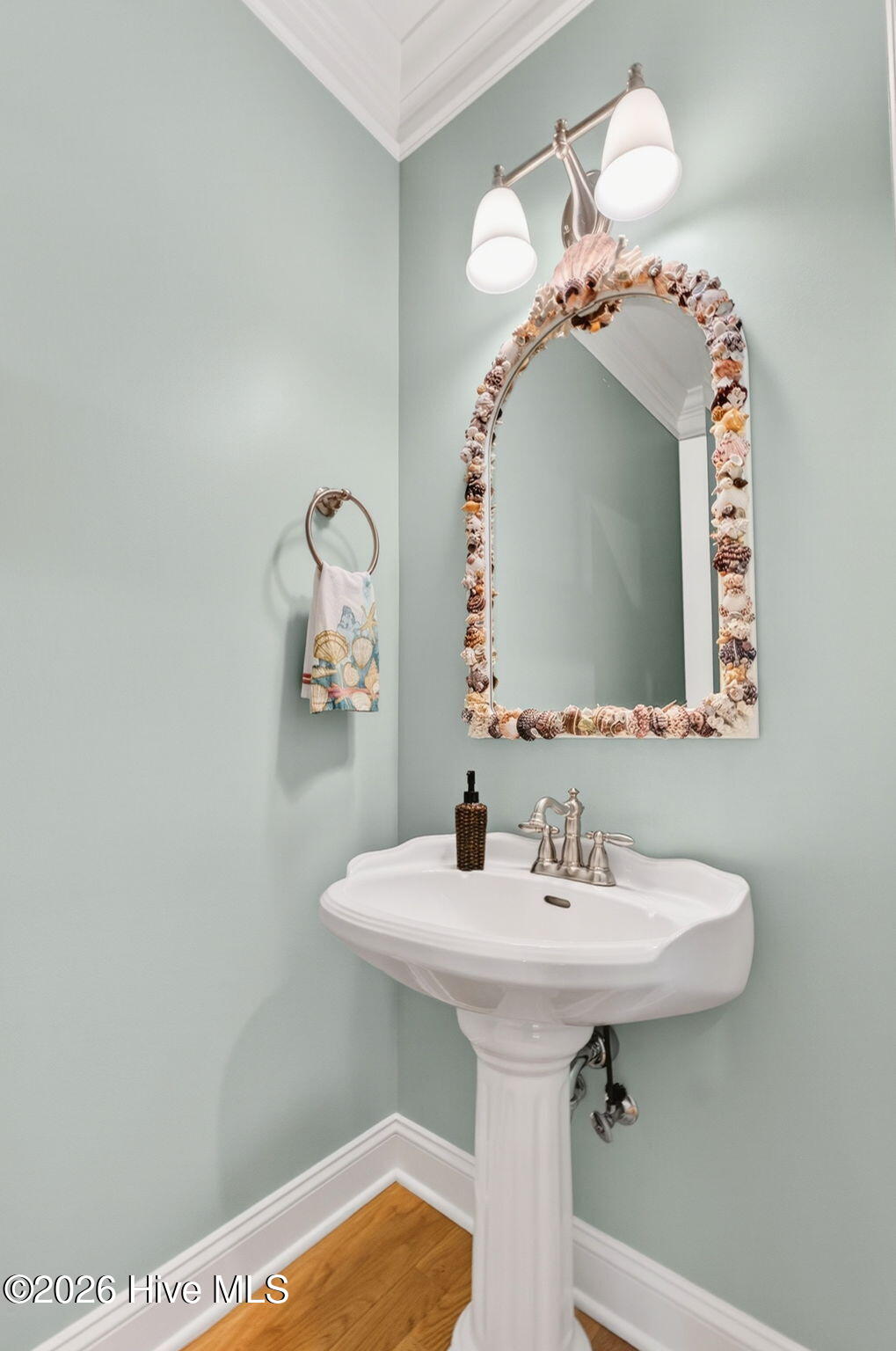 100561397 | Photo 16