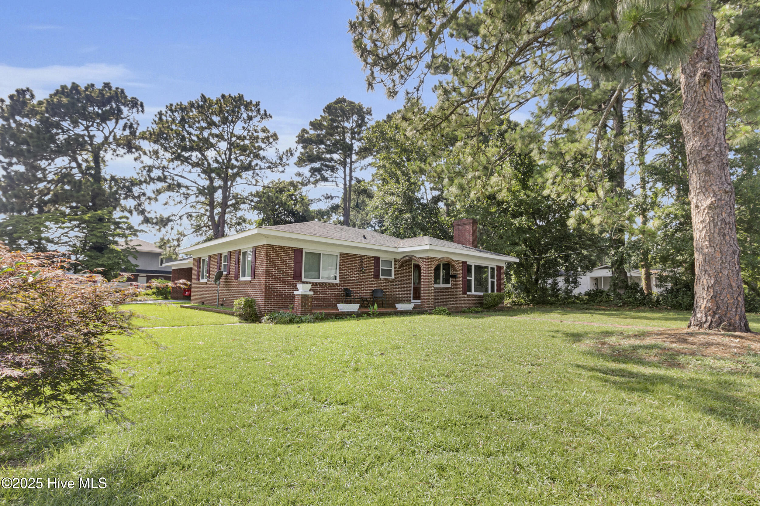 Property at 1000 Oriental Avenue