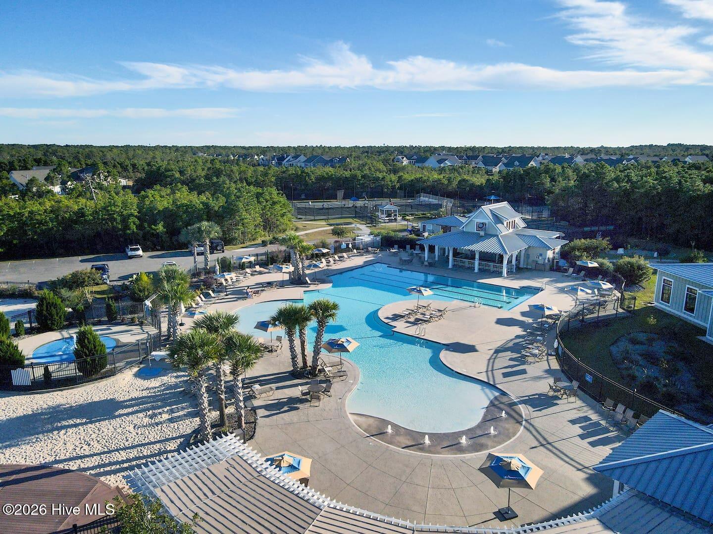 100552329 | Photo 82