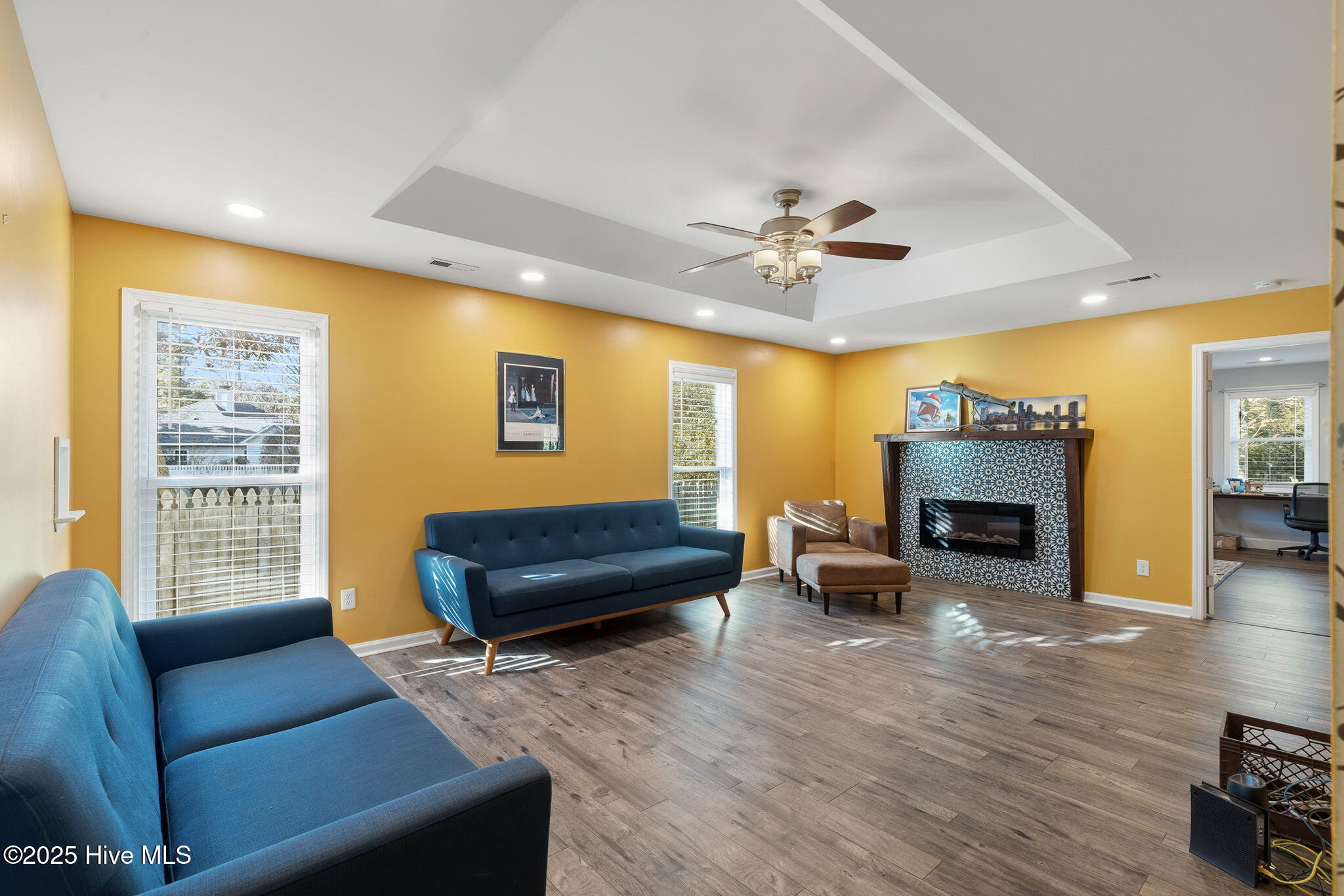 100545269 | Photo 11