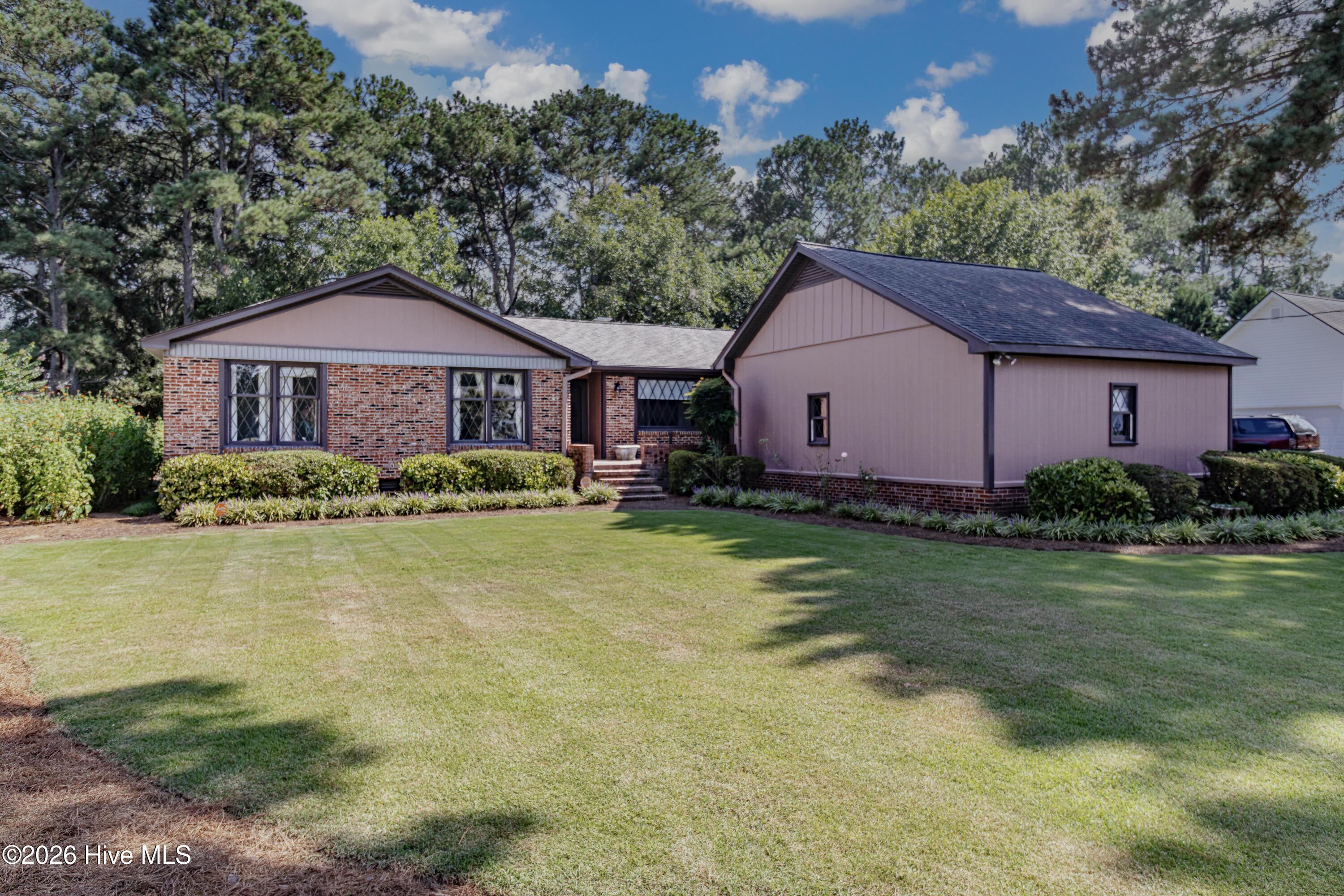 Photo 3 of Single family home for sale at 406 Birch Dr, Goldsboro, NC 27534 | MLS# 100596595 | Listing updated on 2026-10-08