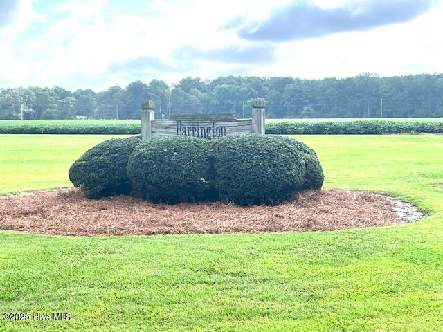 BARRINGTON WOODS ENTRY SIGN