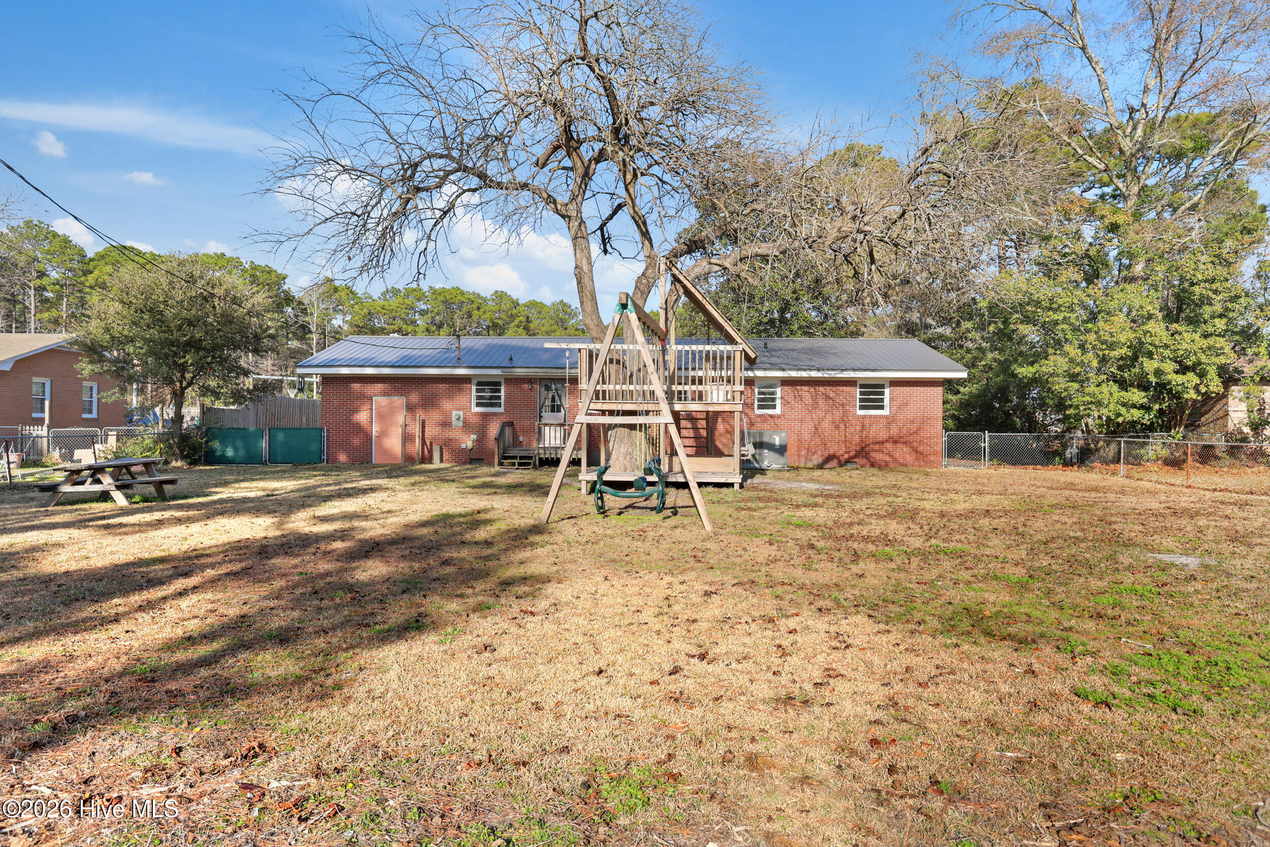 100540296 | Photo 29