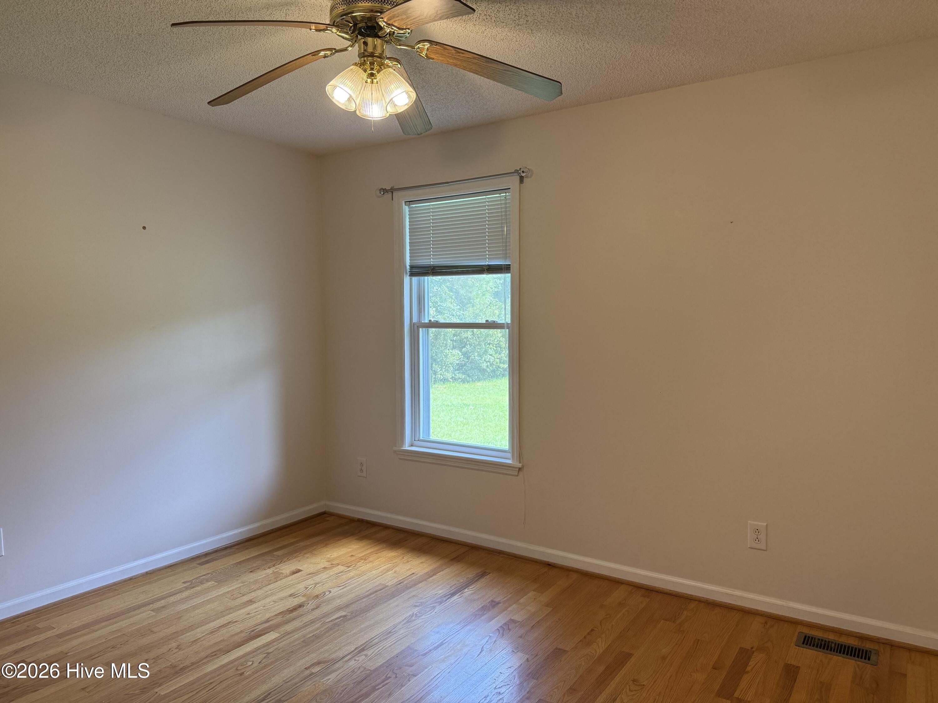 564 Alligator Loop Road,Merritt