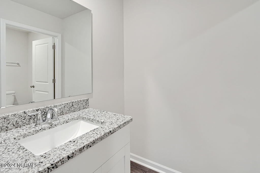 100520570 | Photo 31