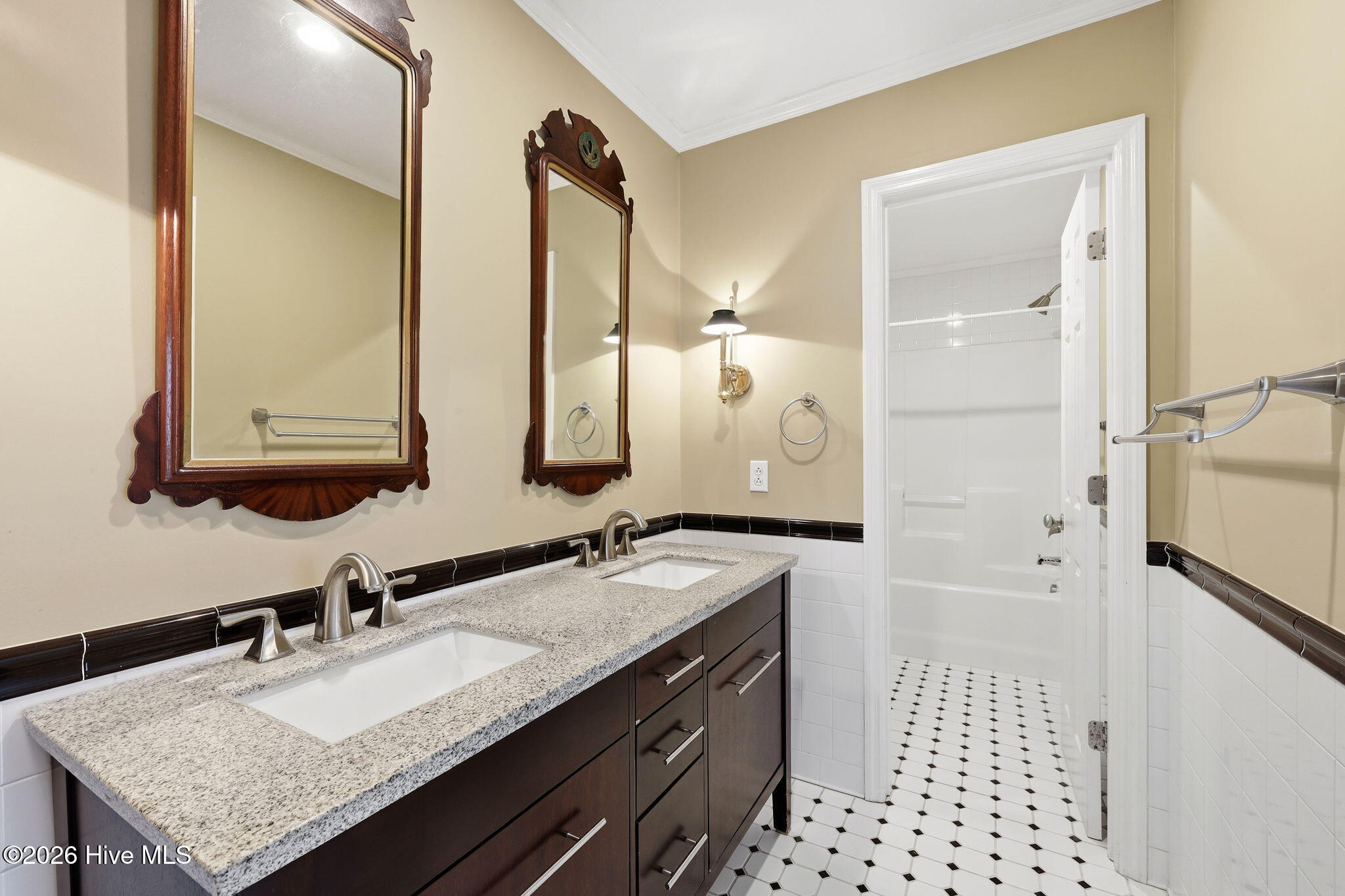 303 Midyette Street C14,Oriental