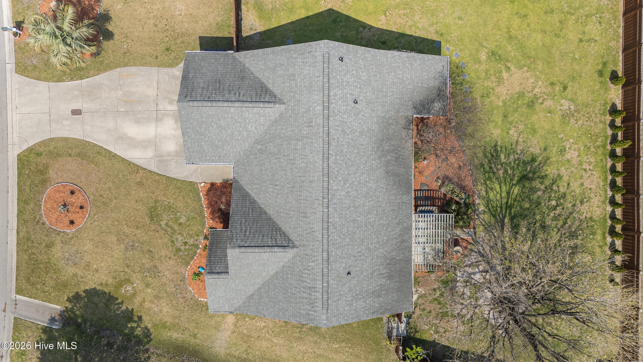 100562673 | Photo 44