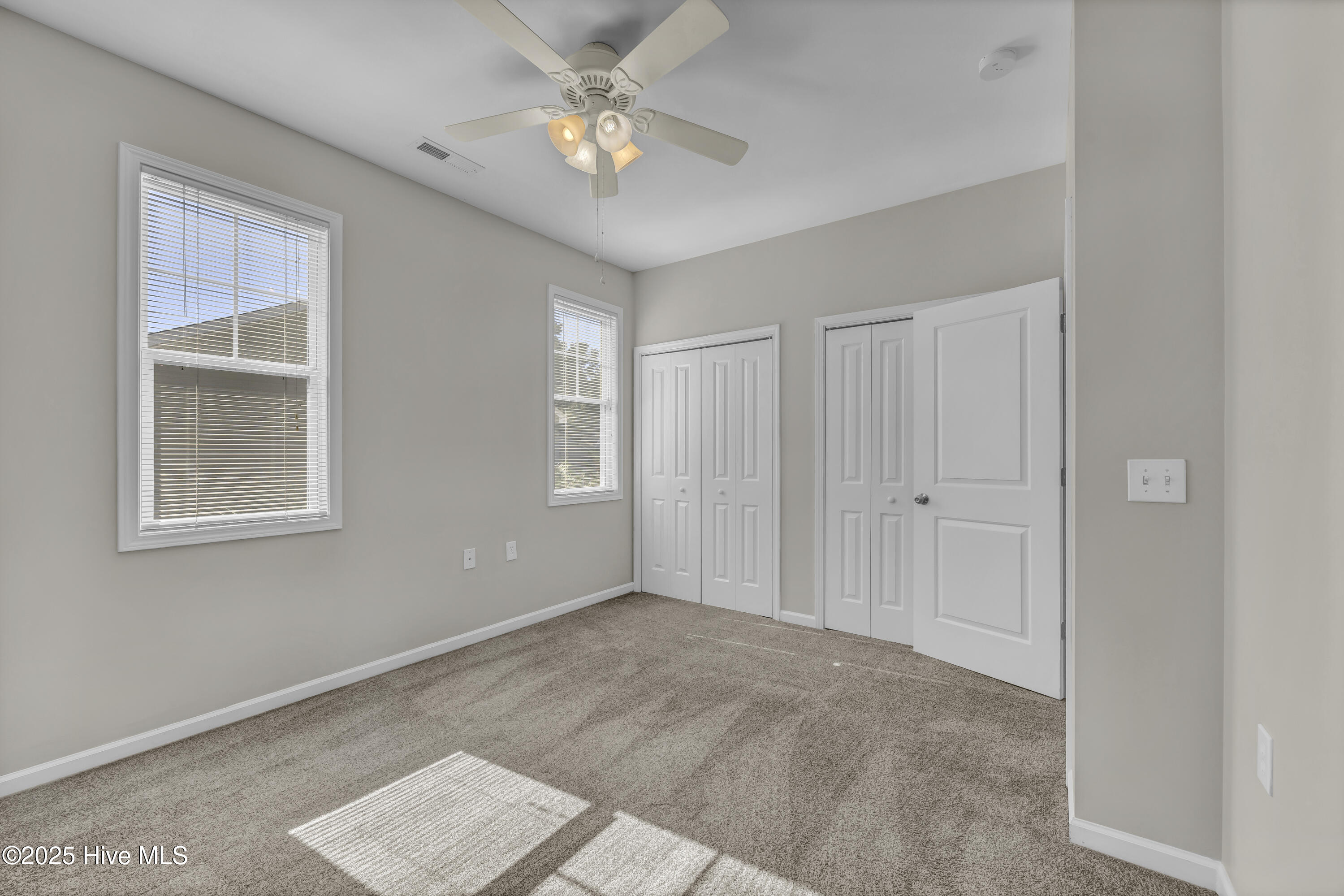 100538265 | Photo 19