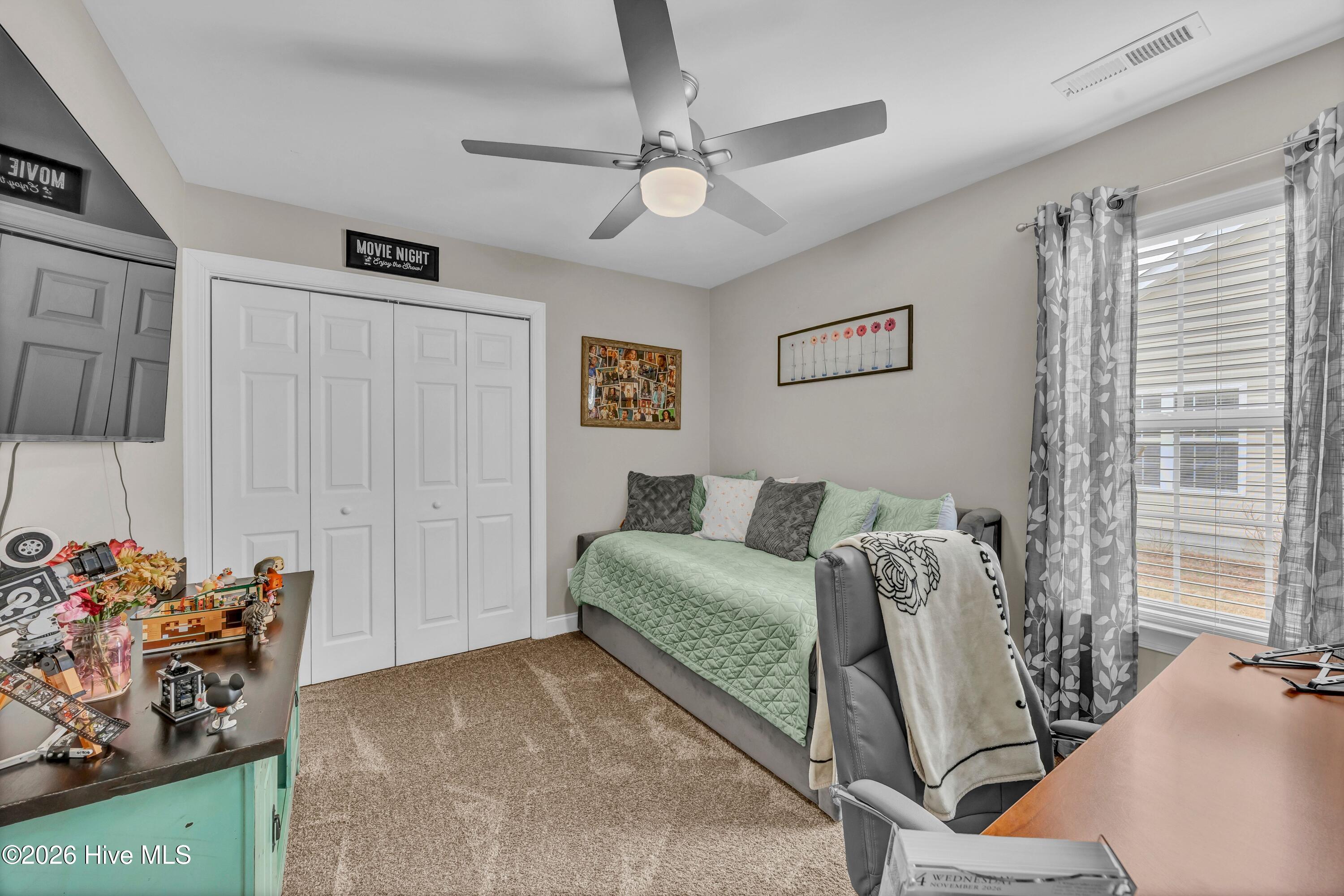 100557746 | Photo 18