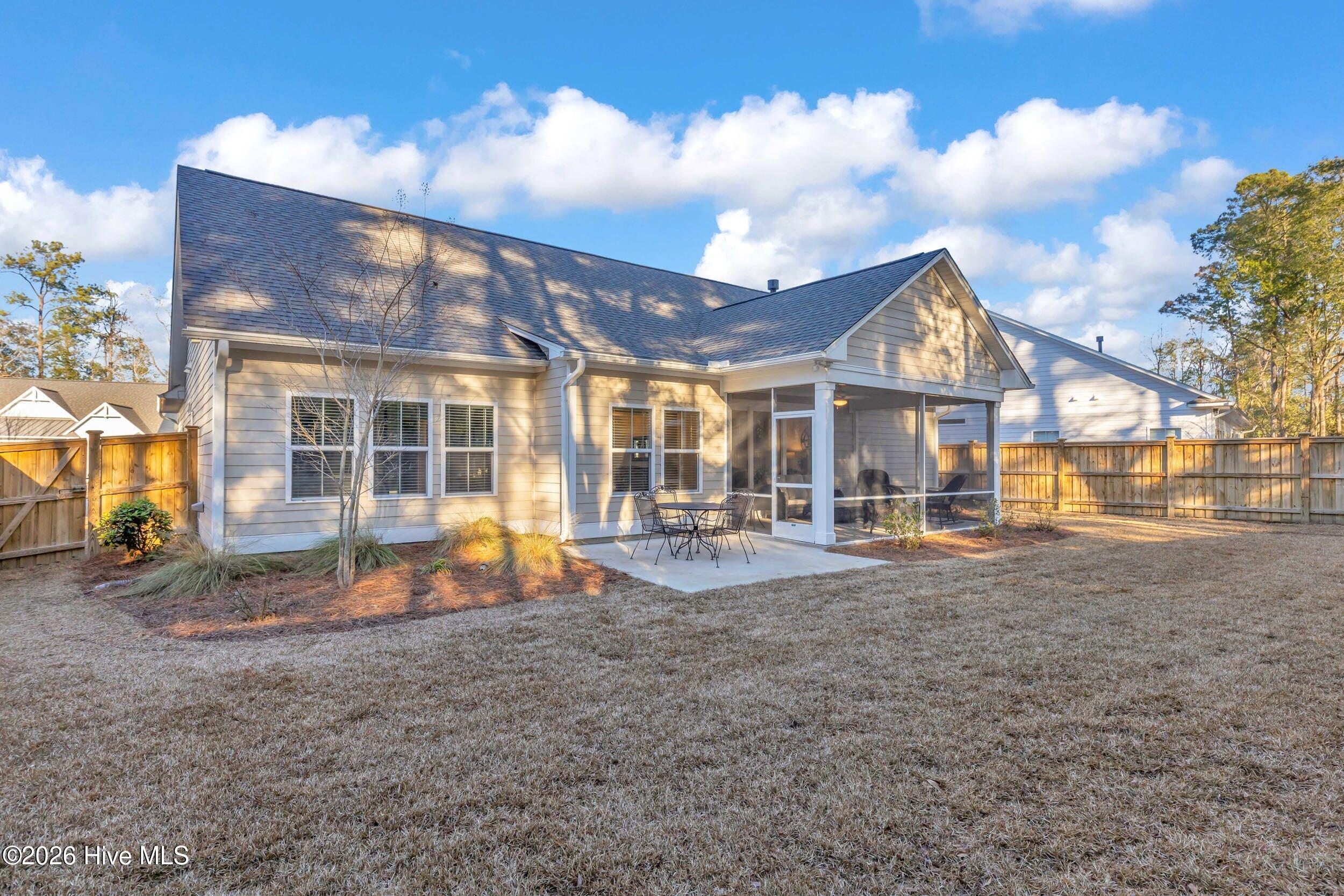 100550757 | Photo 36