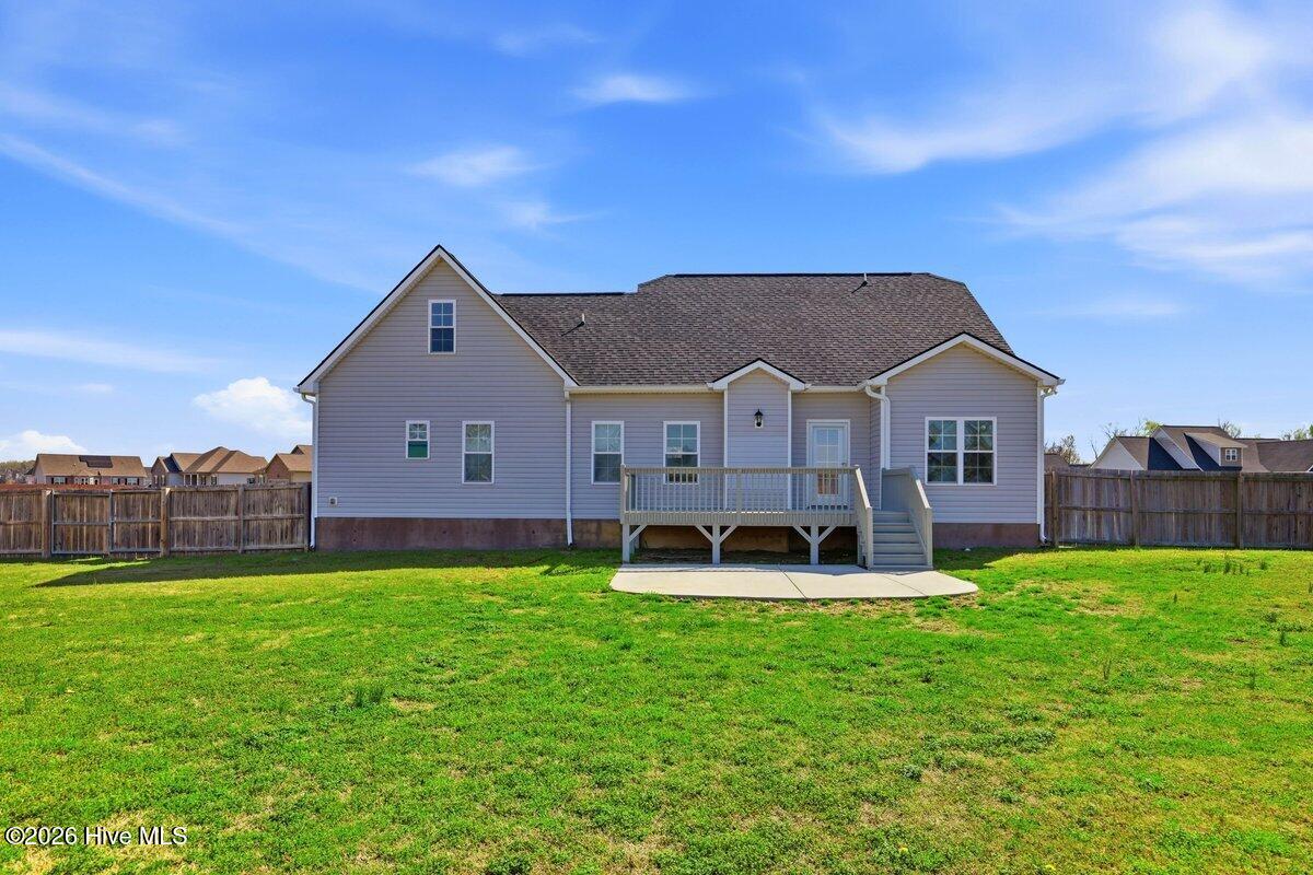 109 Northfield Dr-8