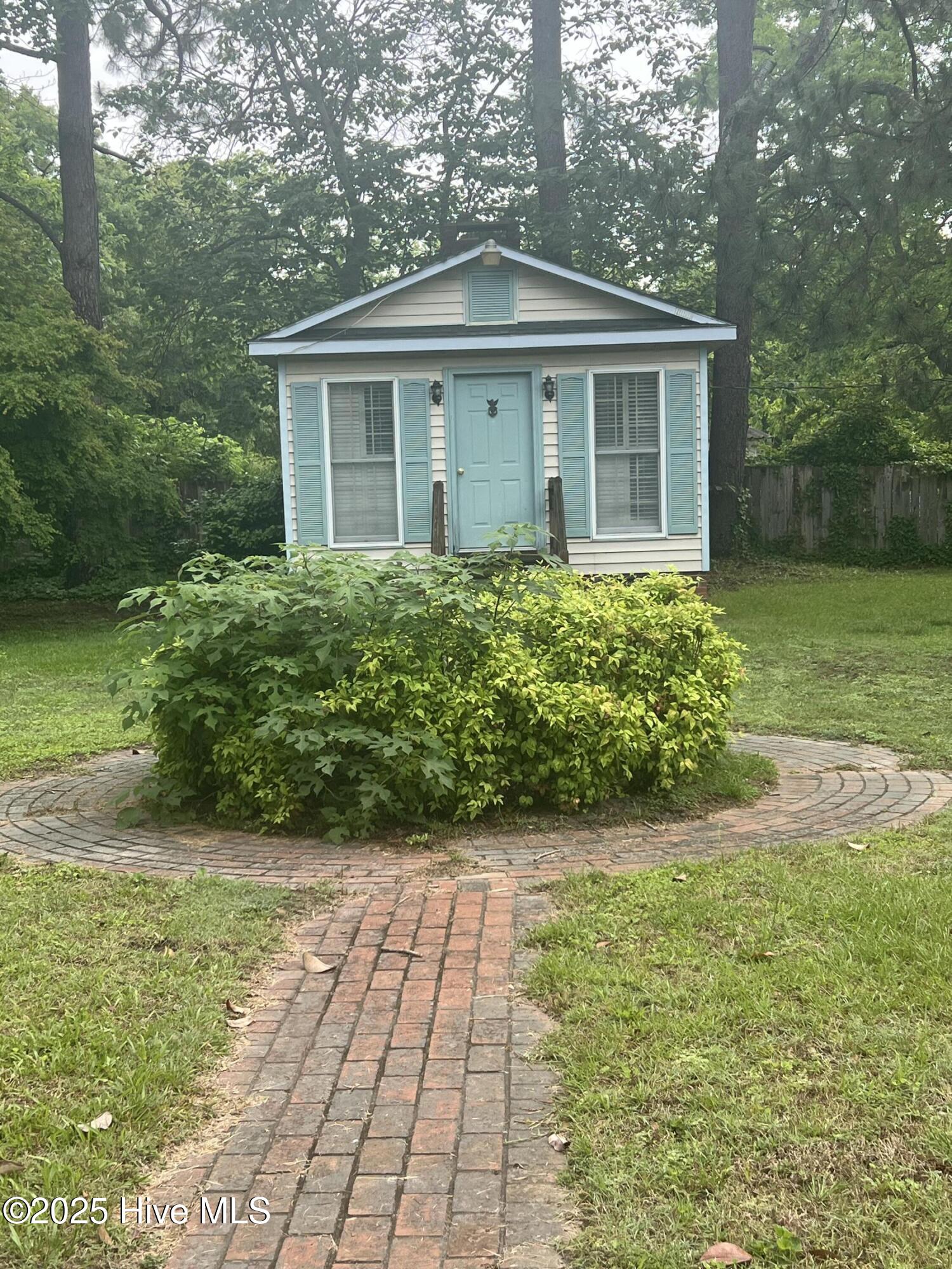 105 S Front Street