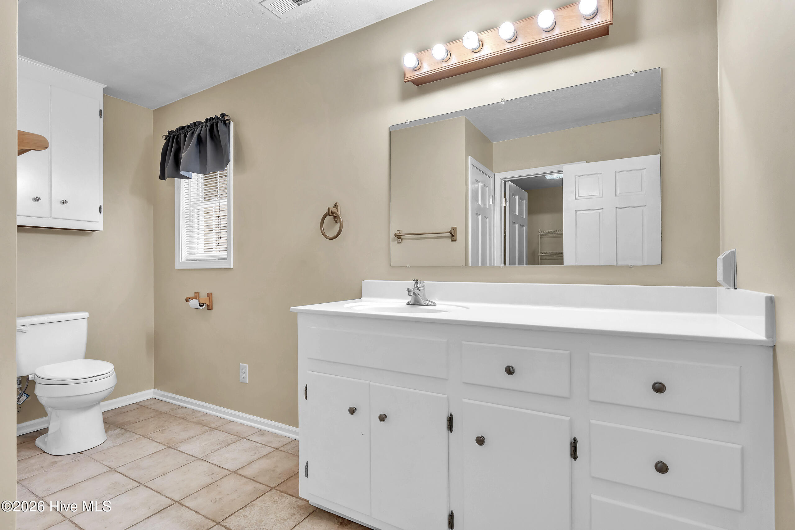 215 Winding Creek Way,Hubert
