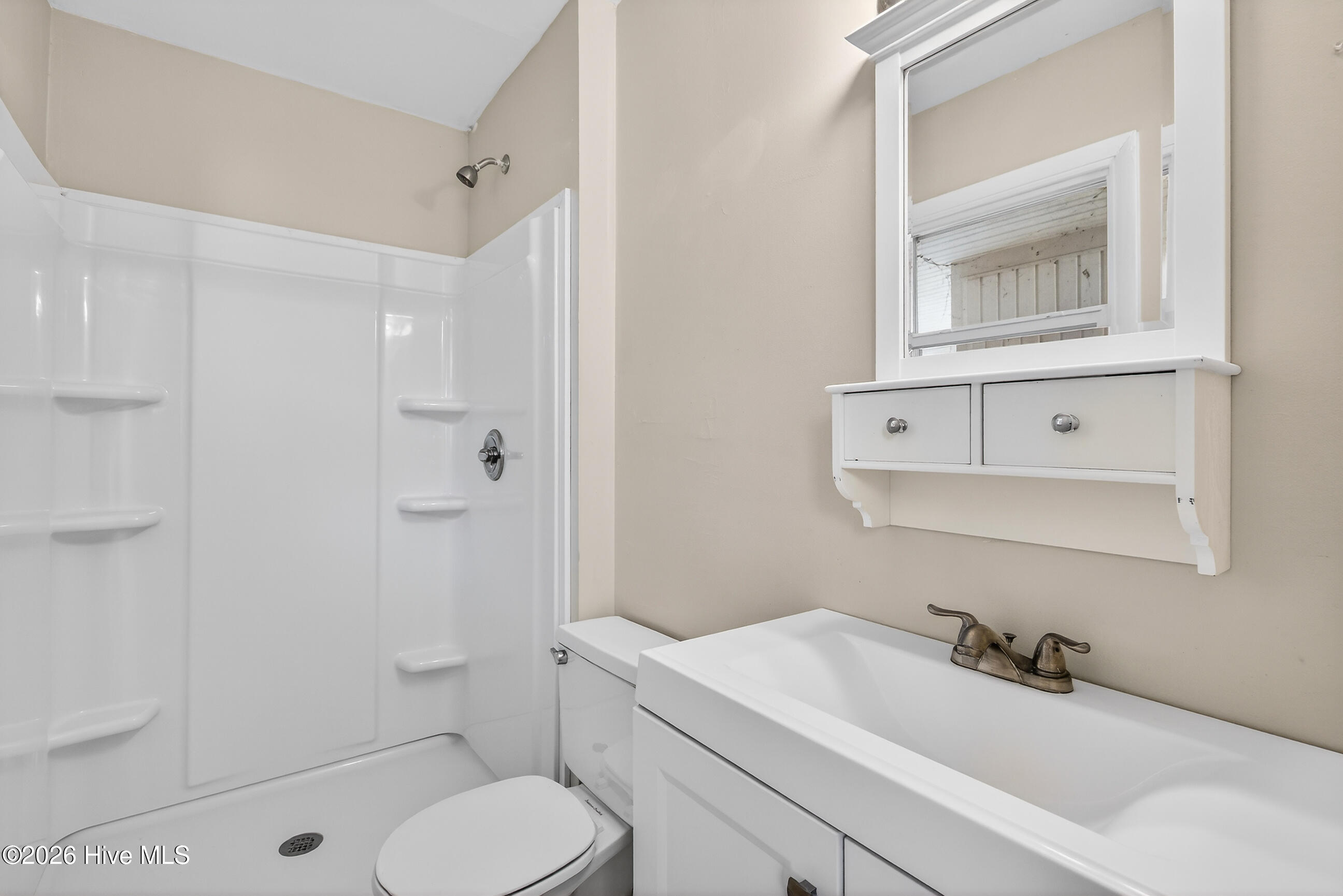 100550516 | Photo 16