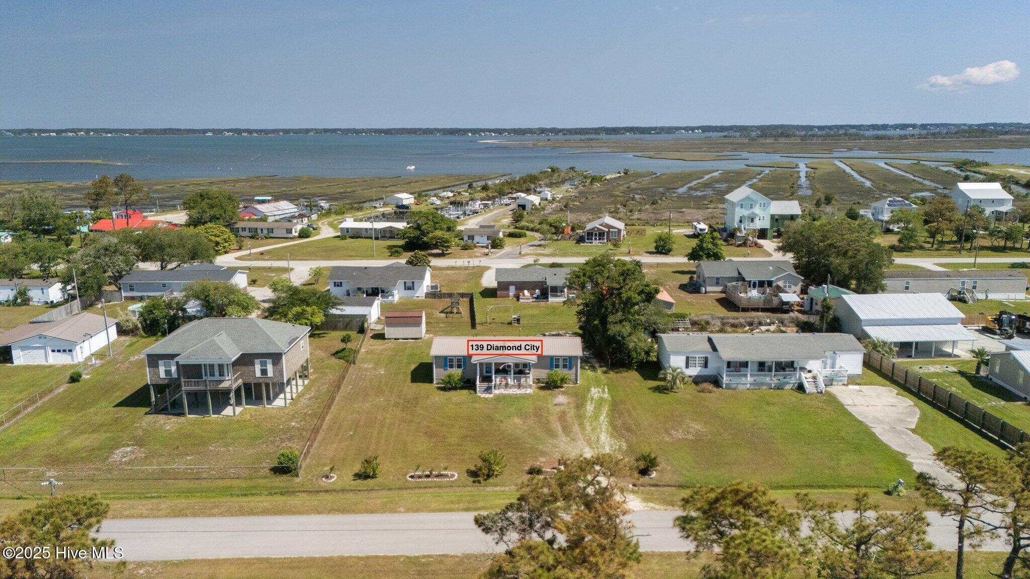 139 Diamond City Drive, Harkers Island, NC, 28531