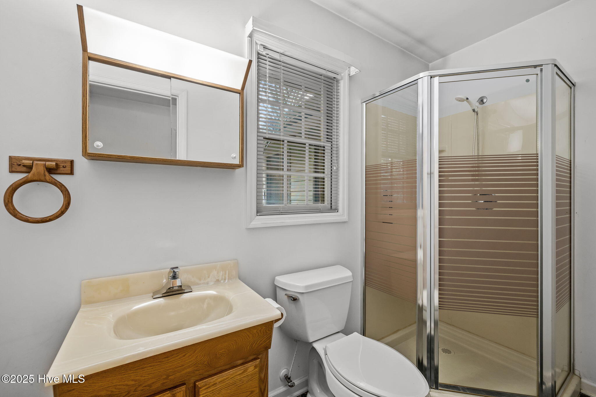 100540758 | Photo 21