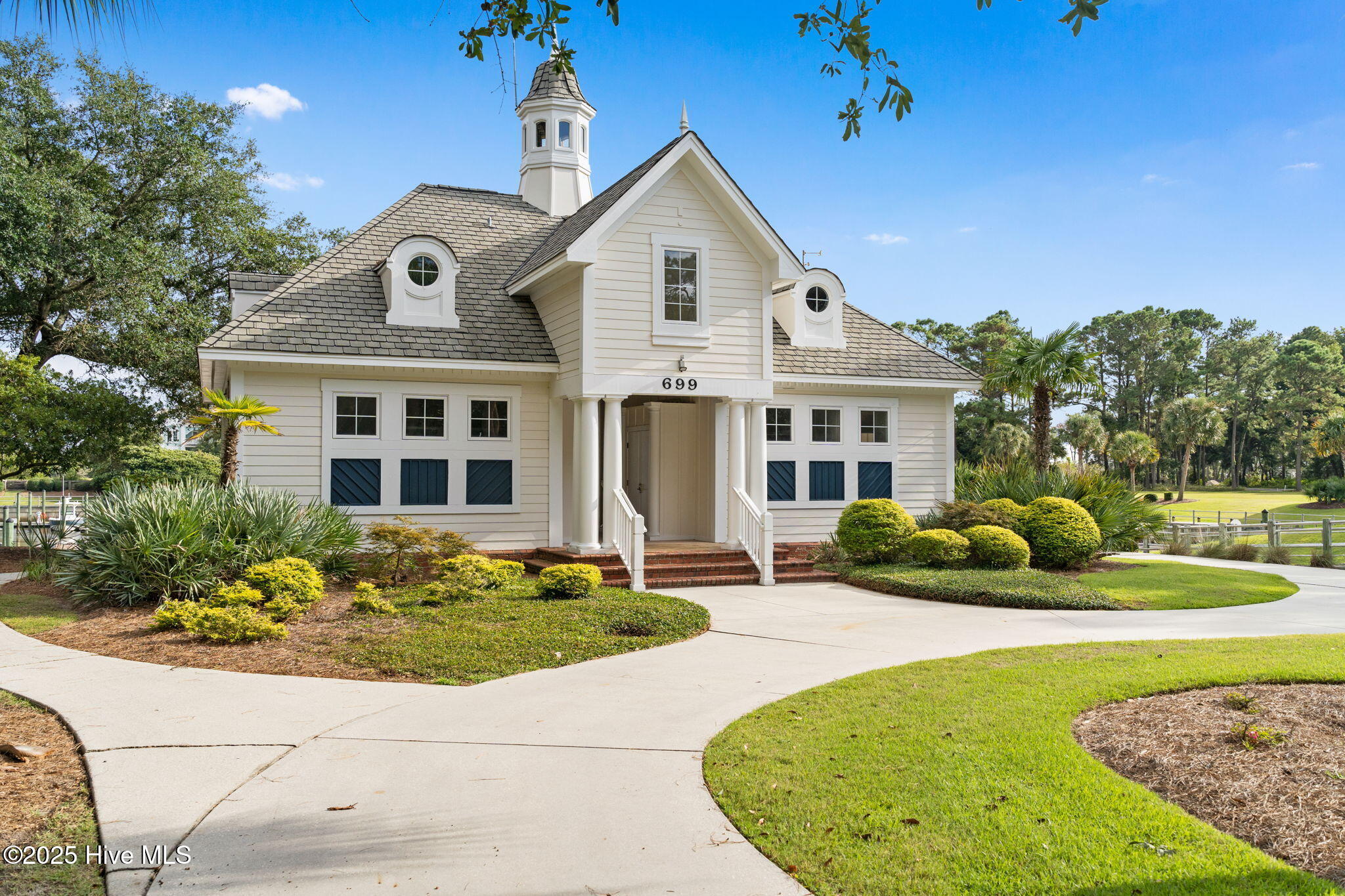 100545222 | Photo 15