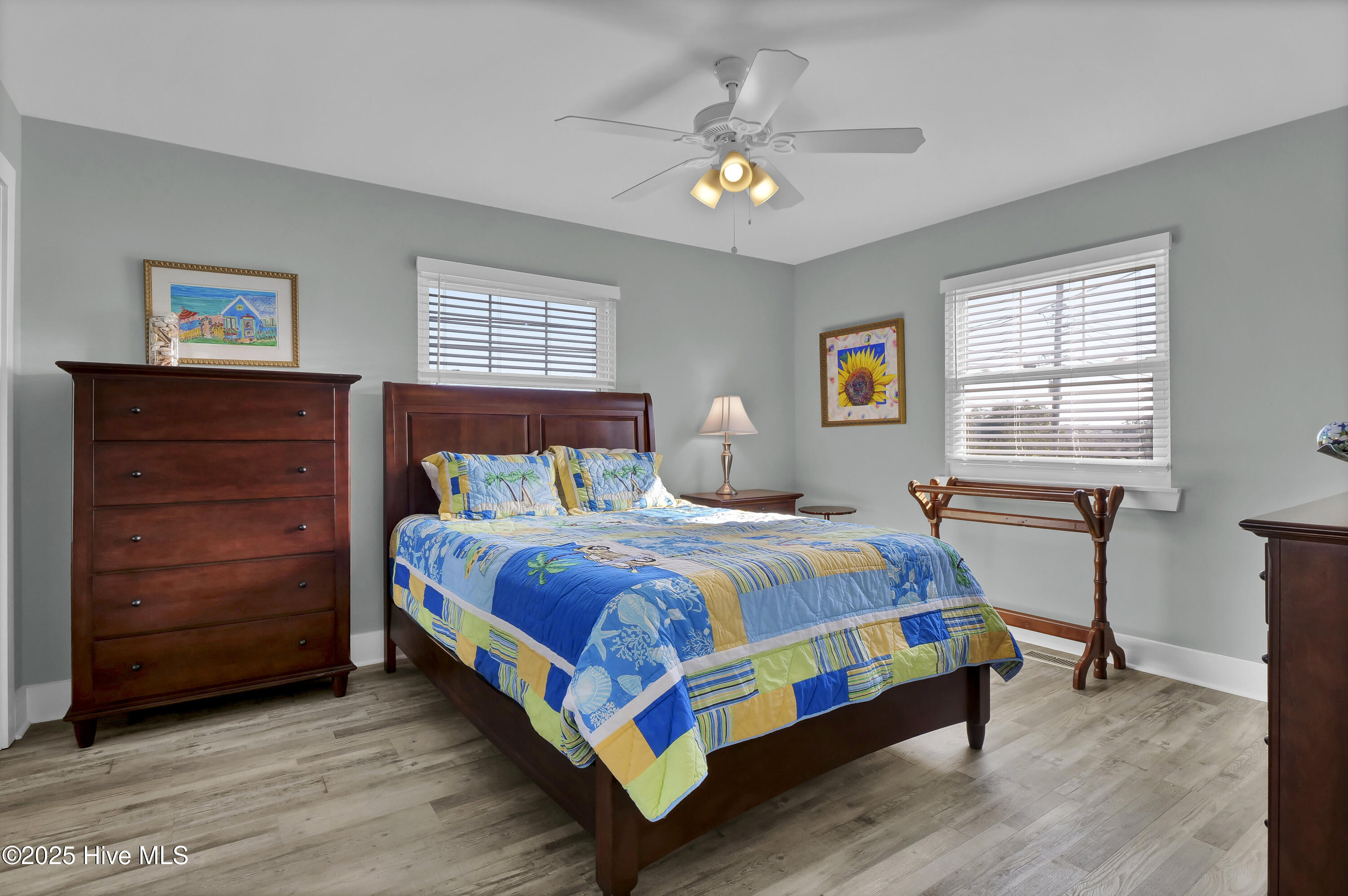 100469434 | Photo 29