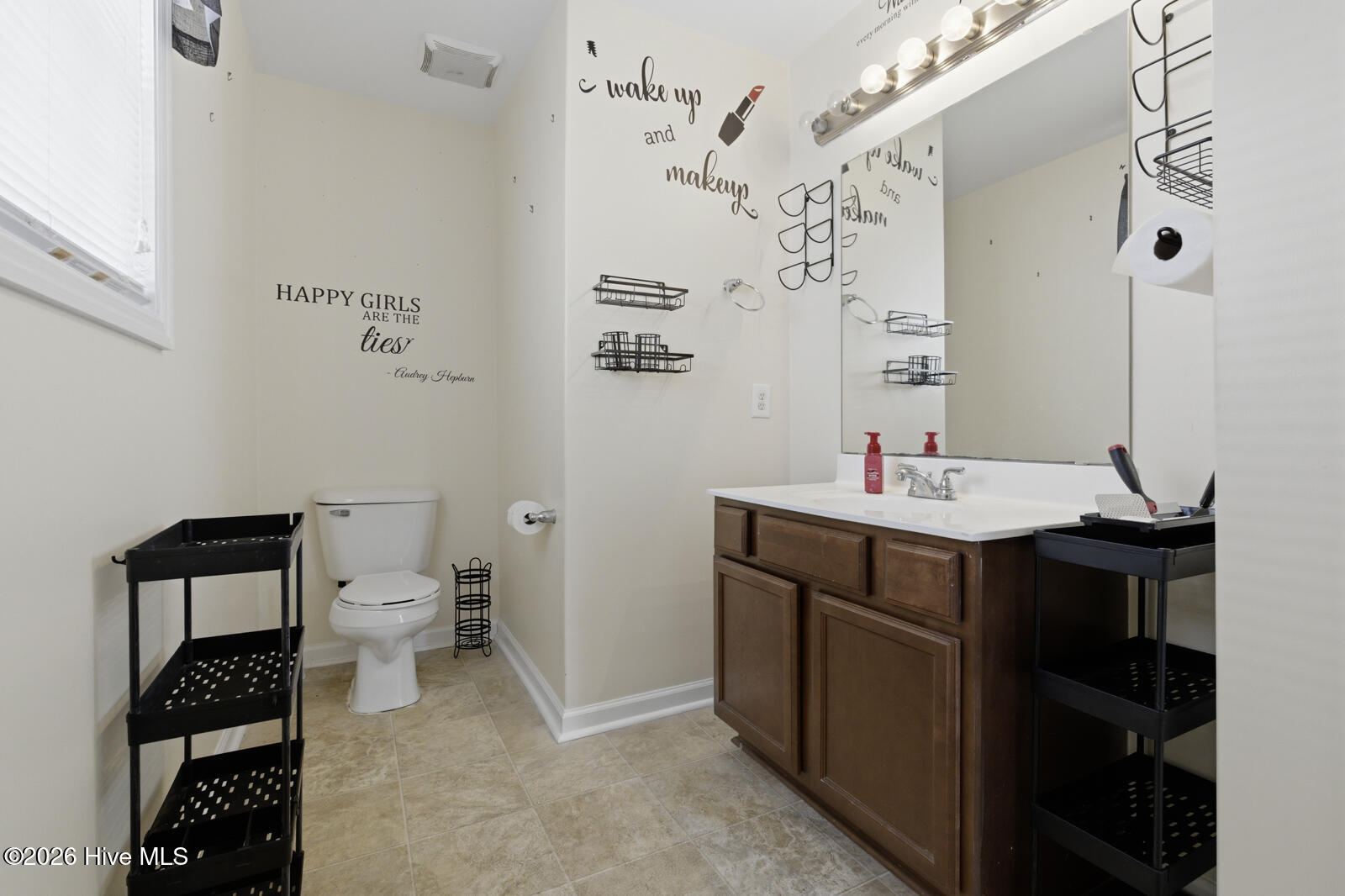 100564423 | Photo 18