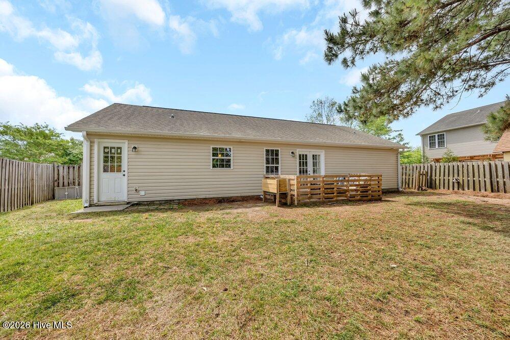 100570589 | Photo 27