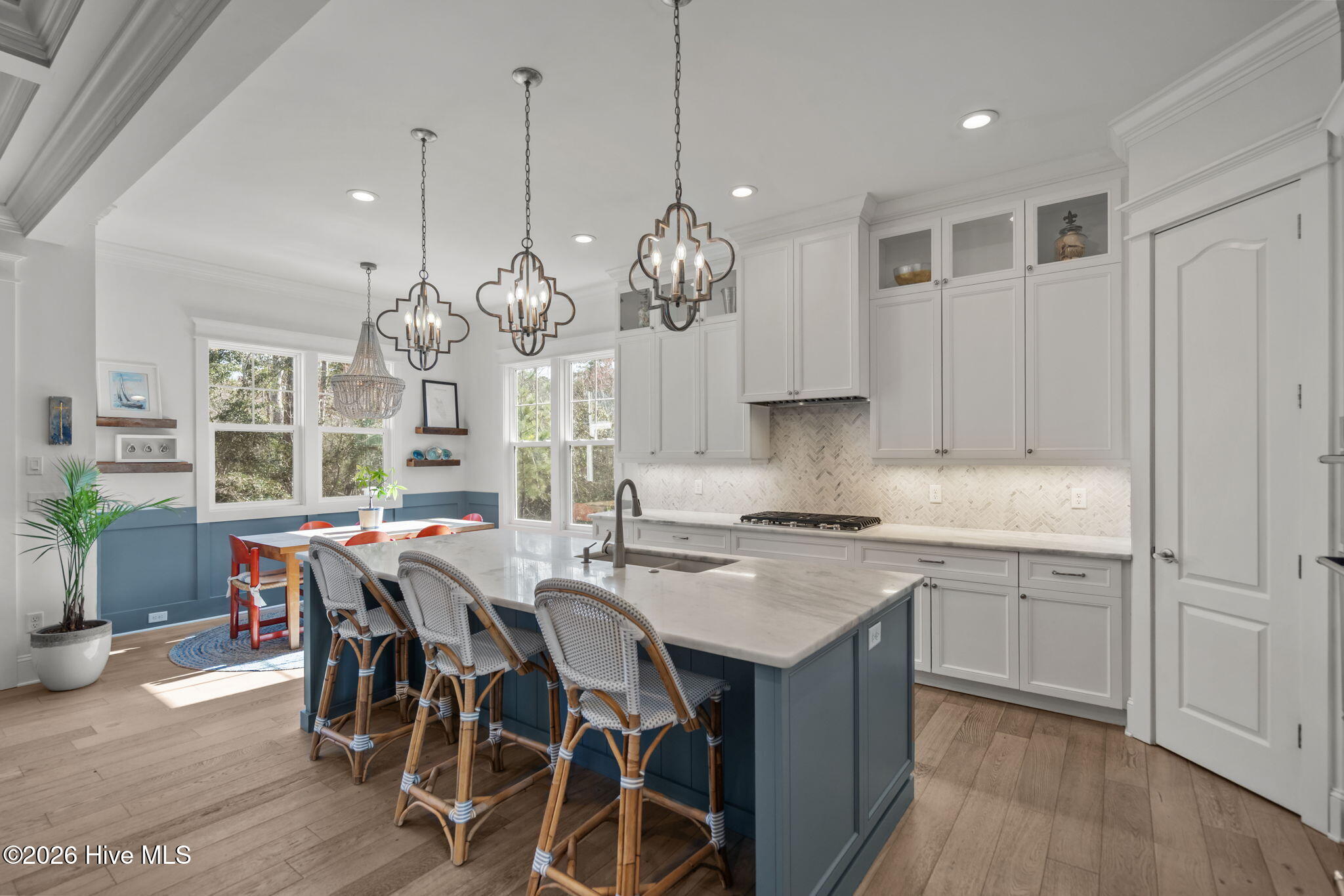 100559894 | Photo 11